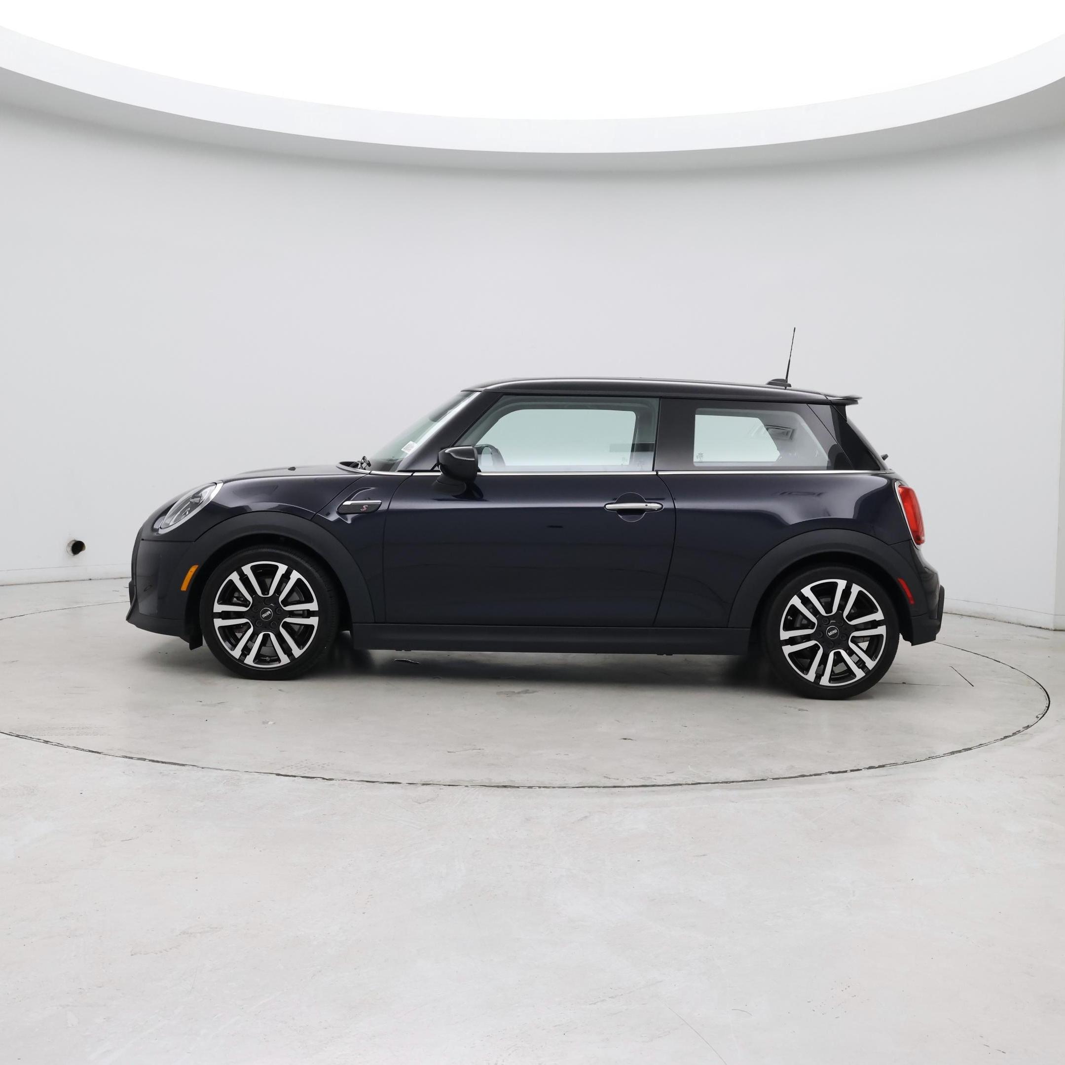 Thumbnail: 2022 MINI Cooper Hardtop - 2