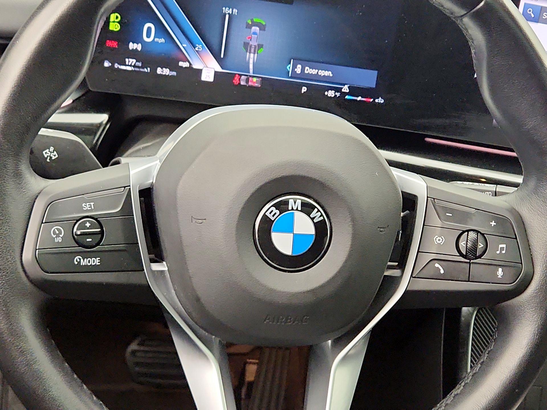 Thumbnail: 2023 BMW X1 - 10