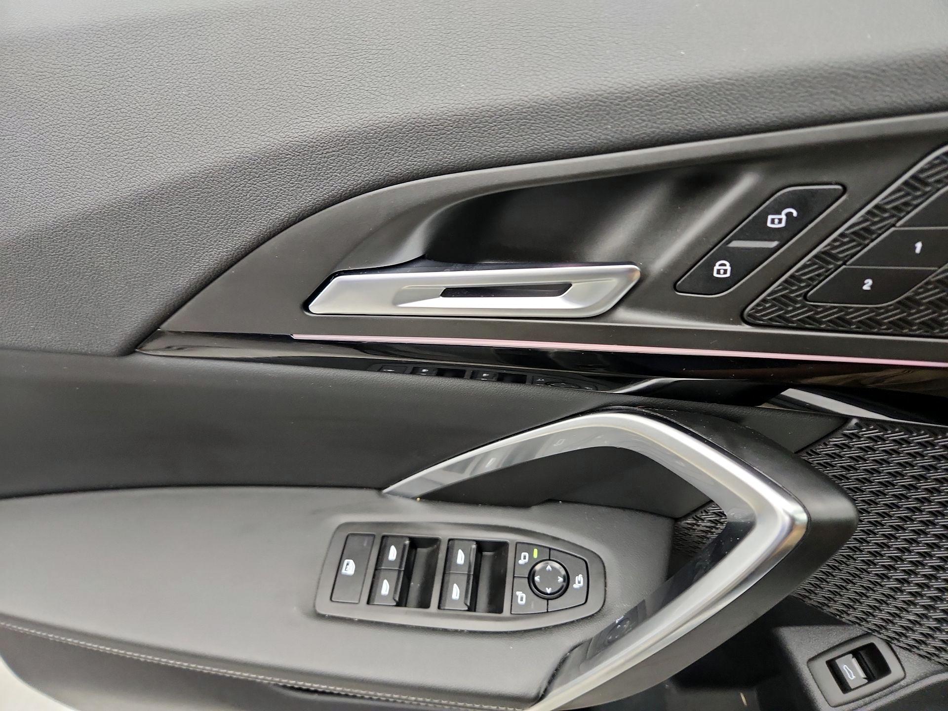 Thumbnail: 2023 BMW X1 - 12