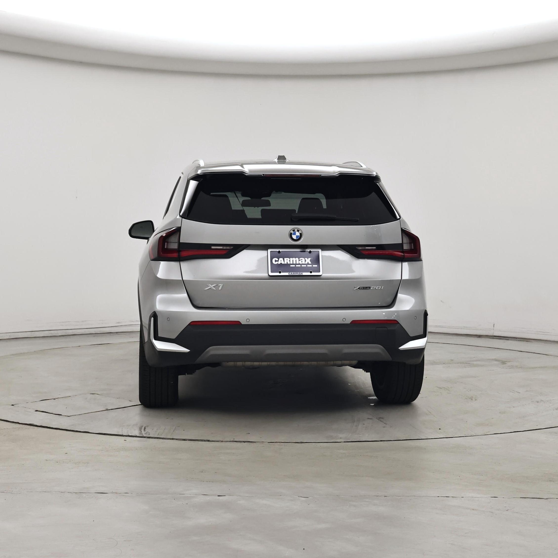 Thumbnail: 2023 BMW X1 - 6