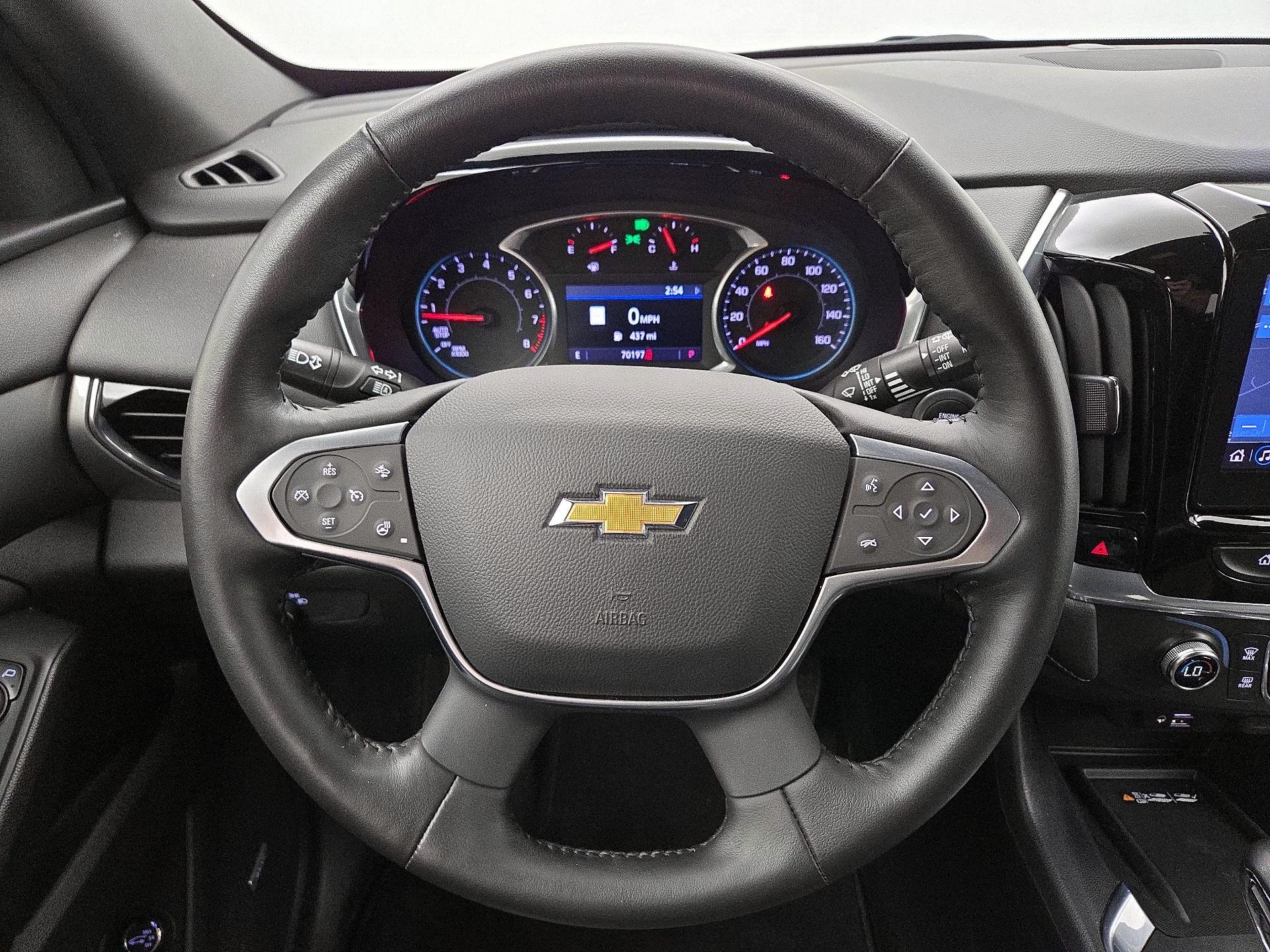 Thumbnail: 2022 Chevrolet Traverse - 10