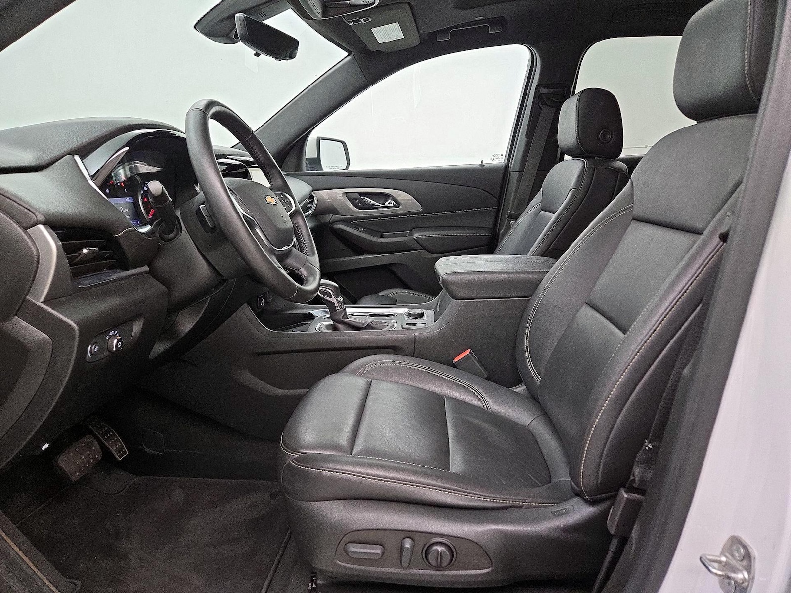 2022 Chevrolet Traverse 3LT - Photo 12