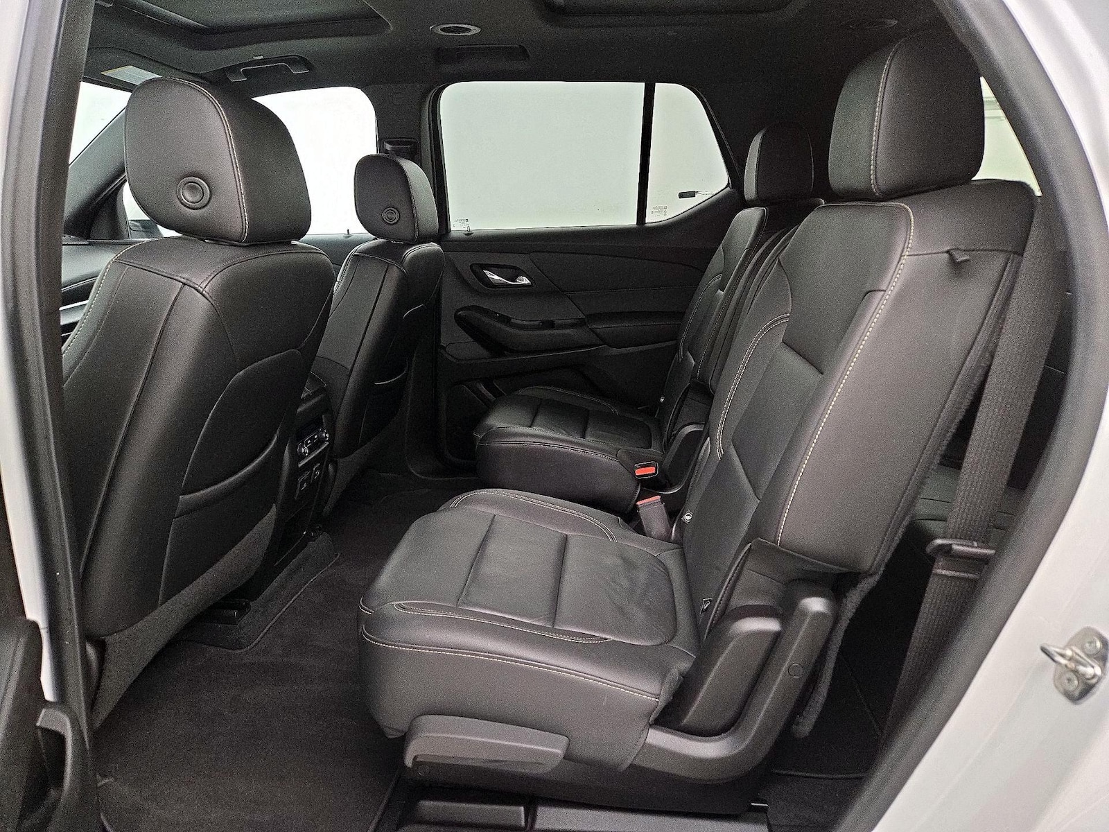 2022 Chevrolet Traverse 3LT - Photo 22