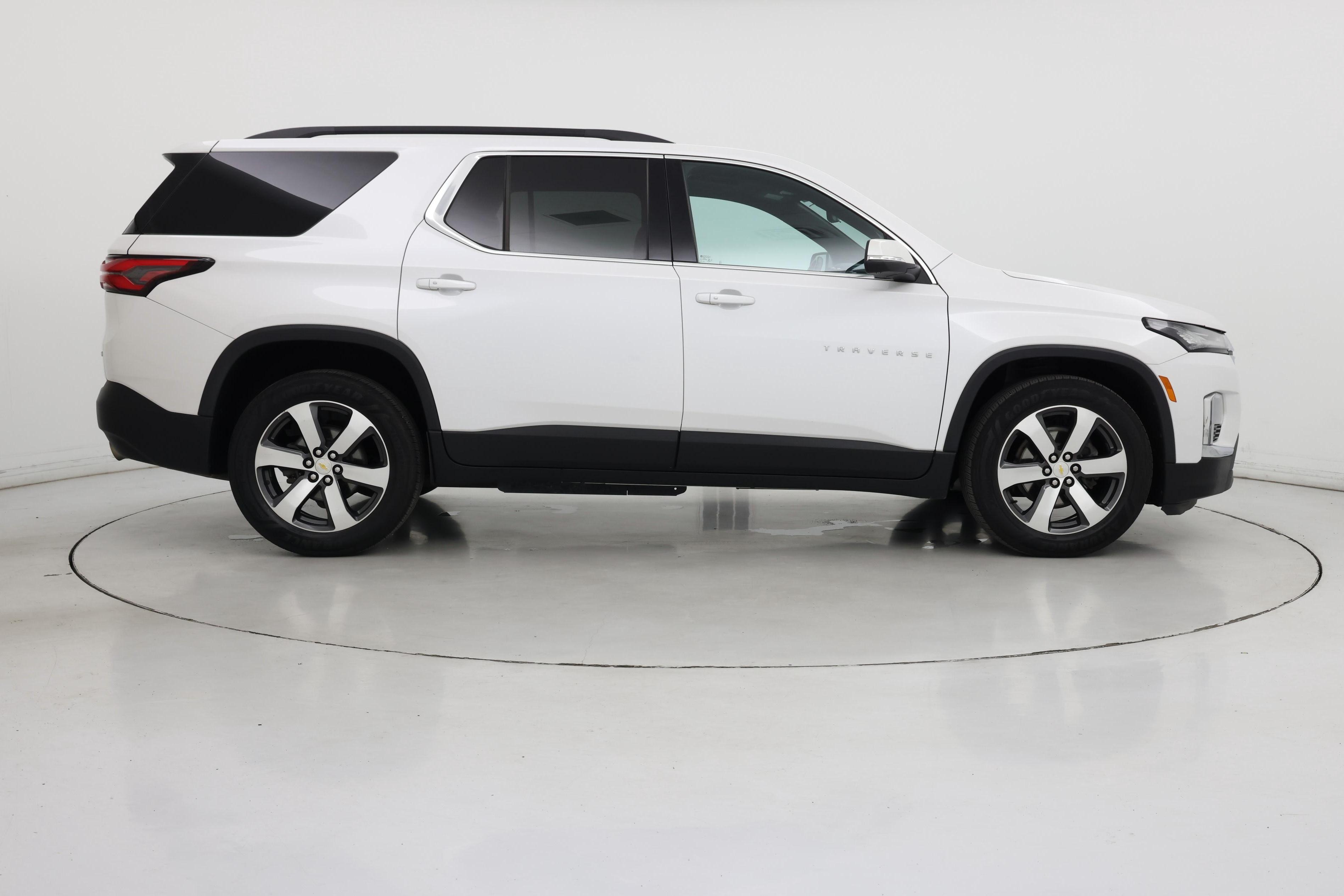 Thumbnail: 2022 Chevrolet Traverse - 7