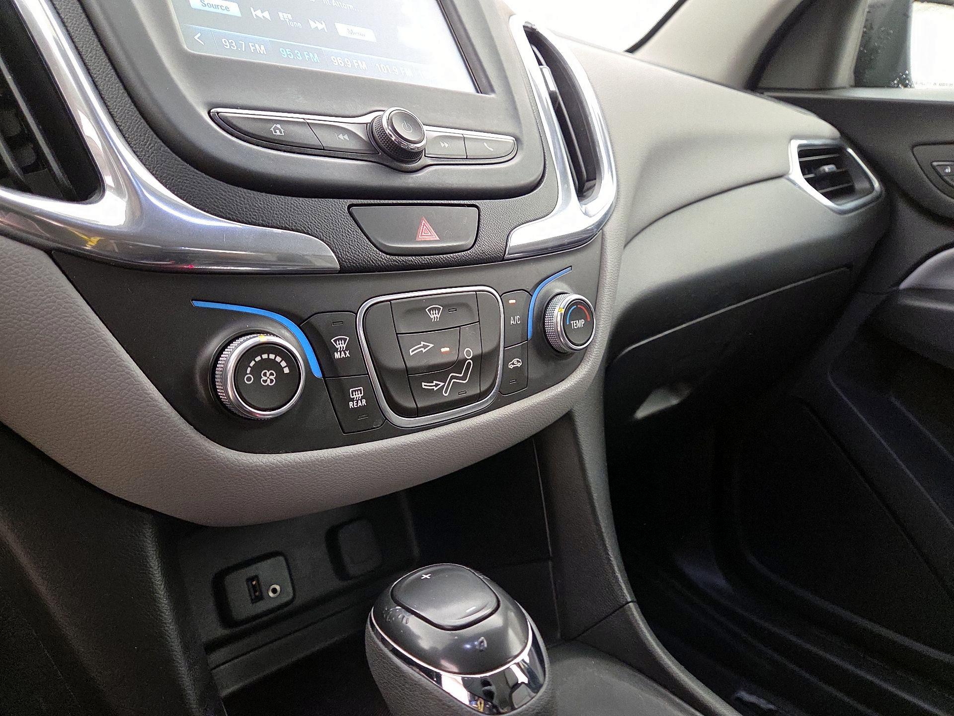 Thumbnail: 2018 Chevrolet Equinox - 16