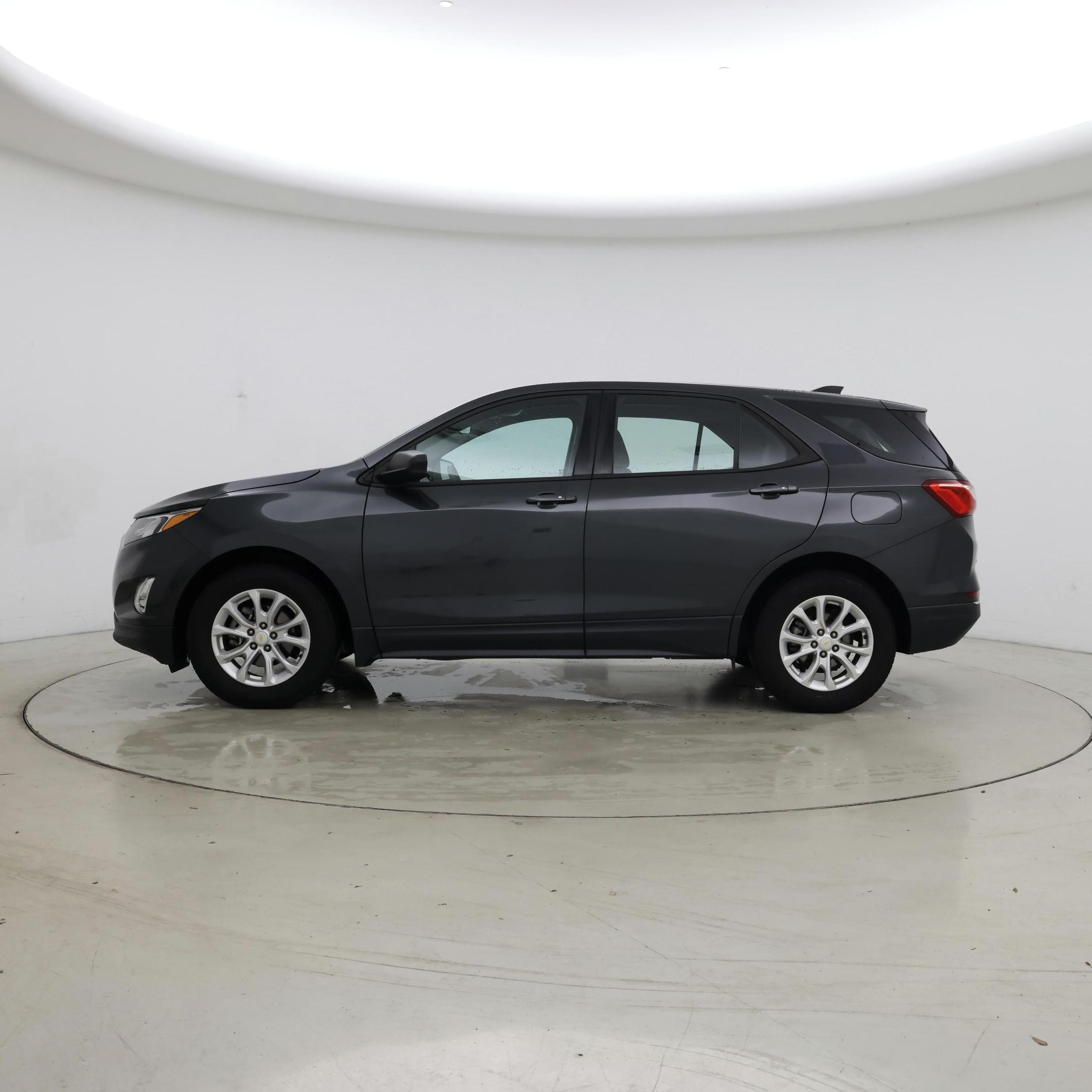 Thumbnail: 2018 Chevrolet Equinox - 3
