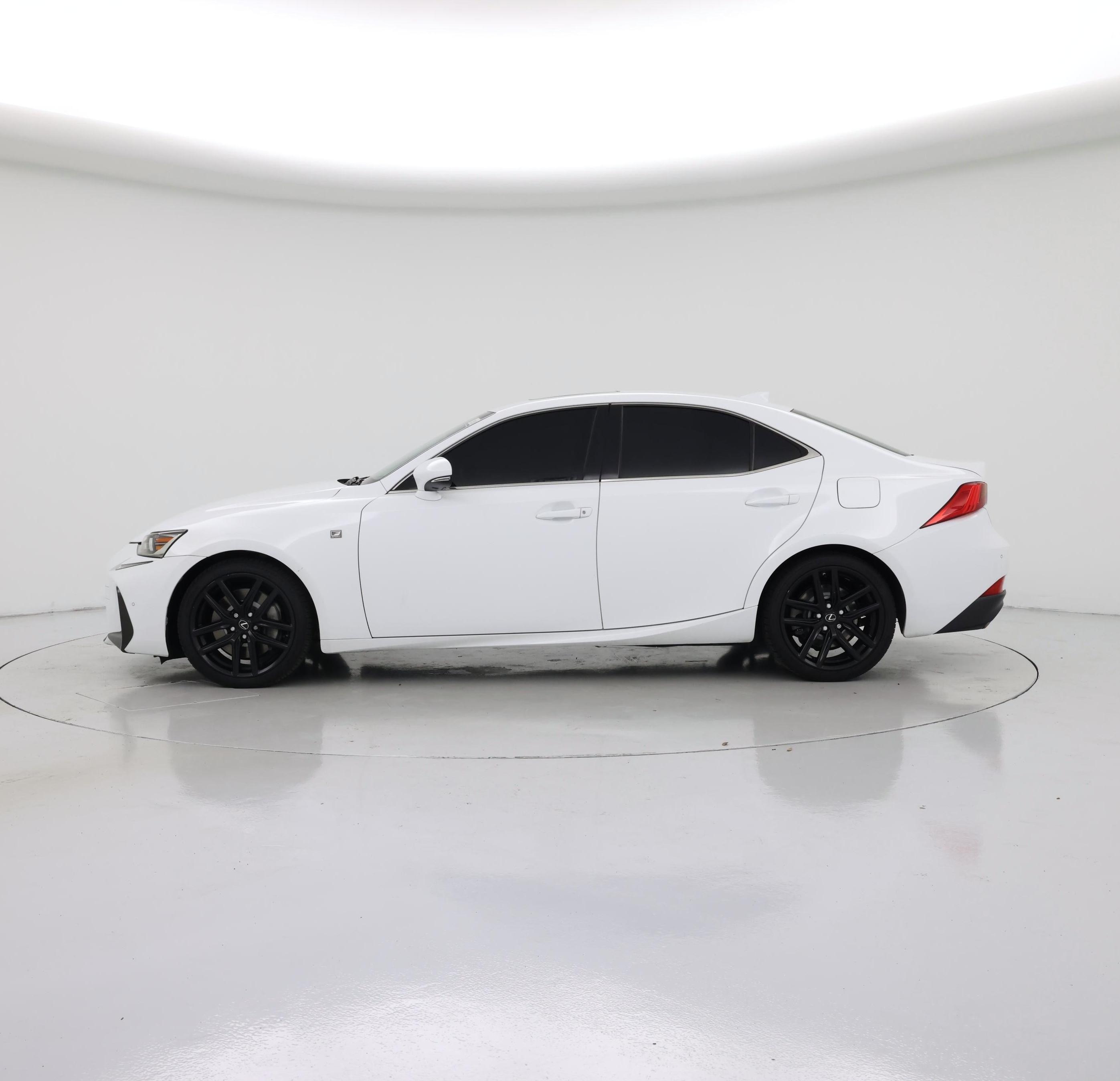 Thumbnail: 2018 Lexus IS - 3