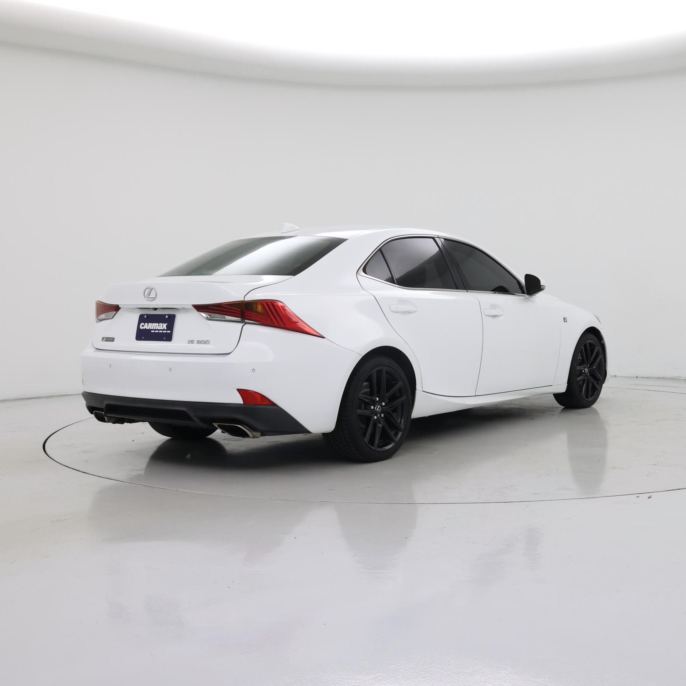 Thumbnail: 2018 Lexus IS - 8
