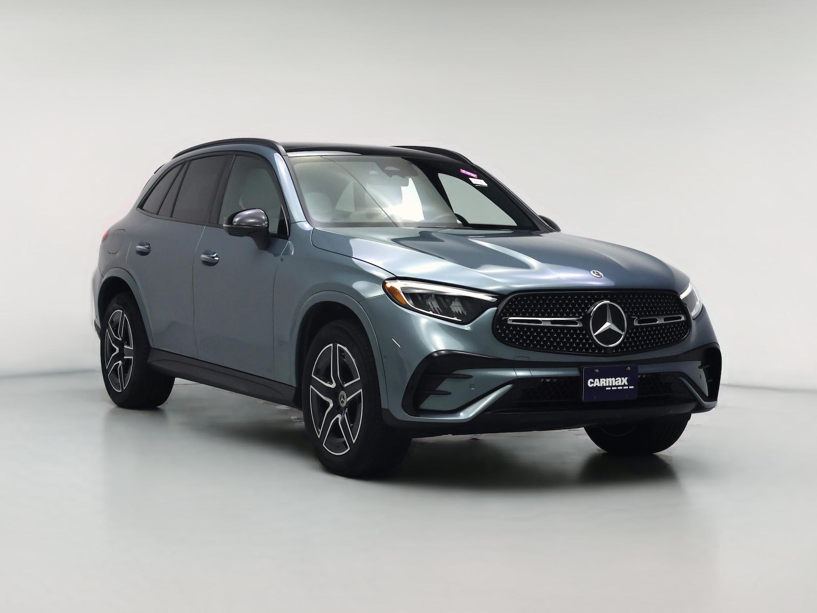 2025 Mercedes-Benz GLC