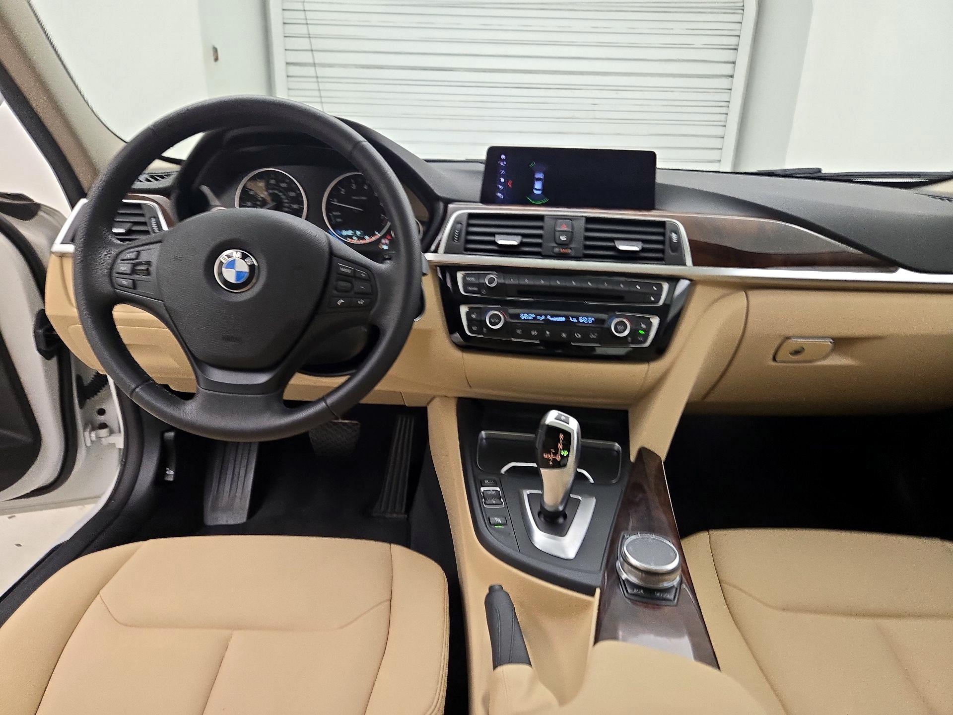 Thumbnail: 2018 BMW 3 Series - 9