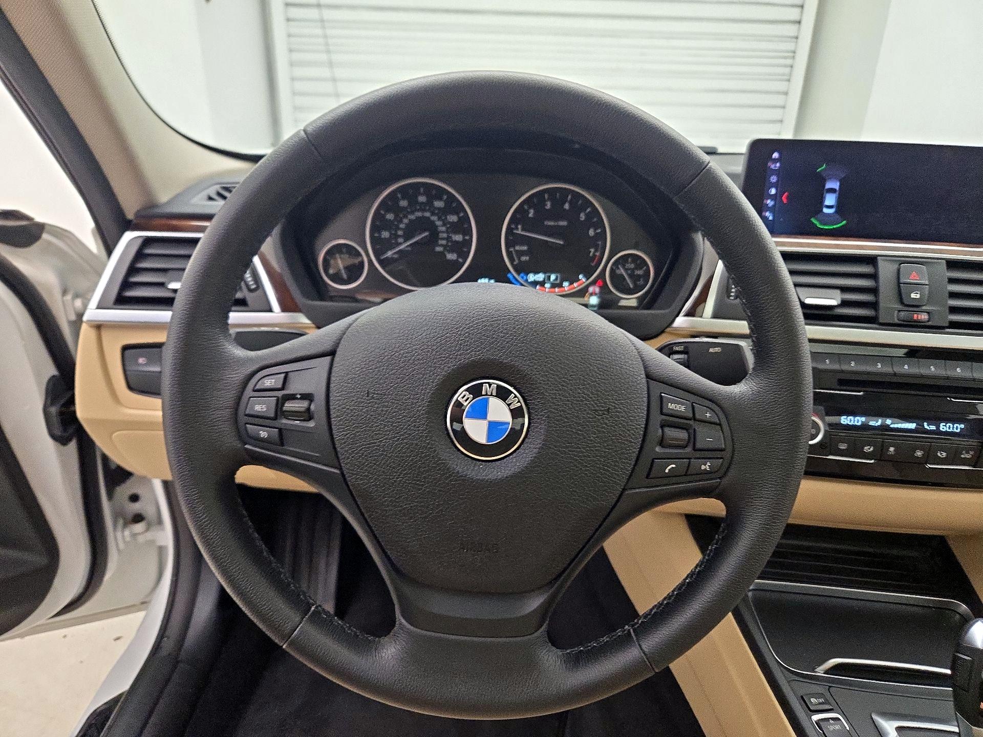 Thumbnail: 2018 BMW 3 Series - 10