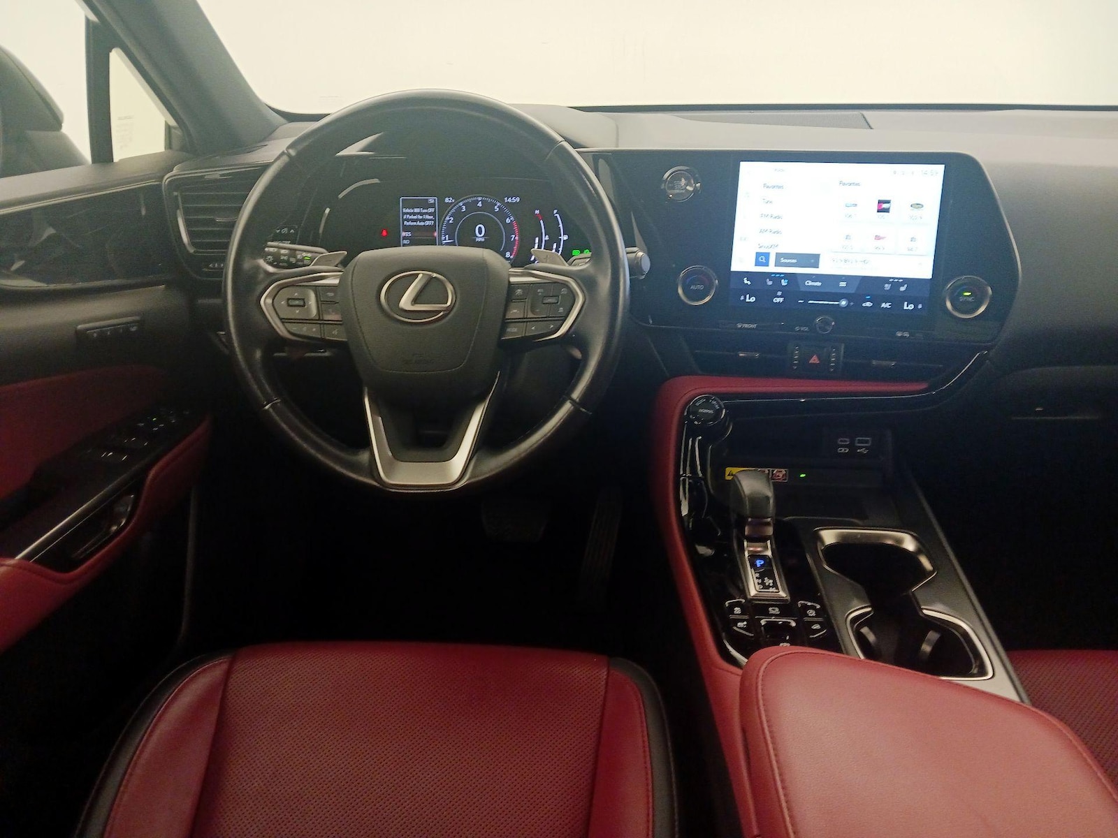 2022 Lexus NX 350 - Photo 11