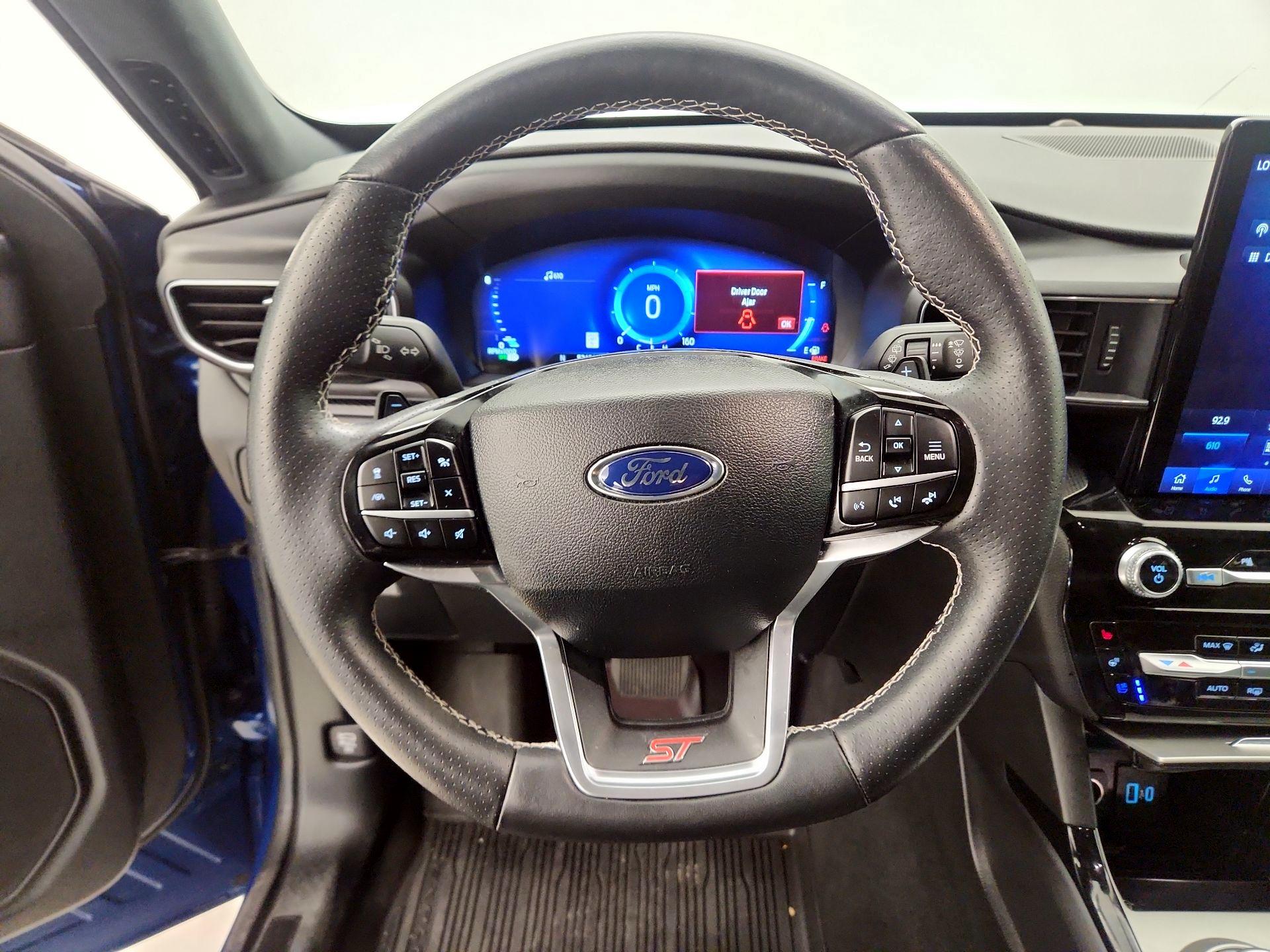 Thumbnail: 2023 Ford Explorer - 10
