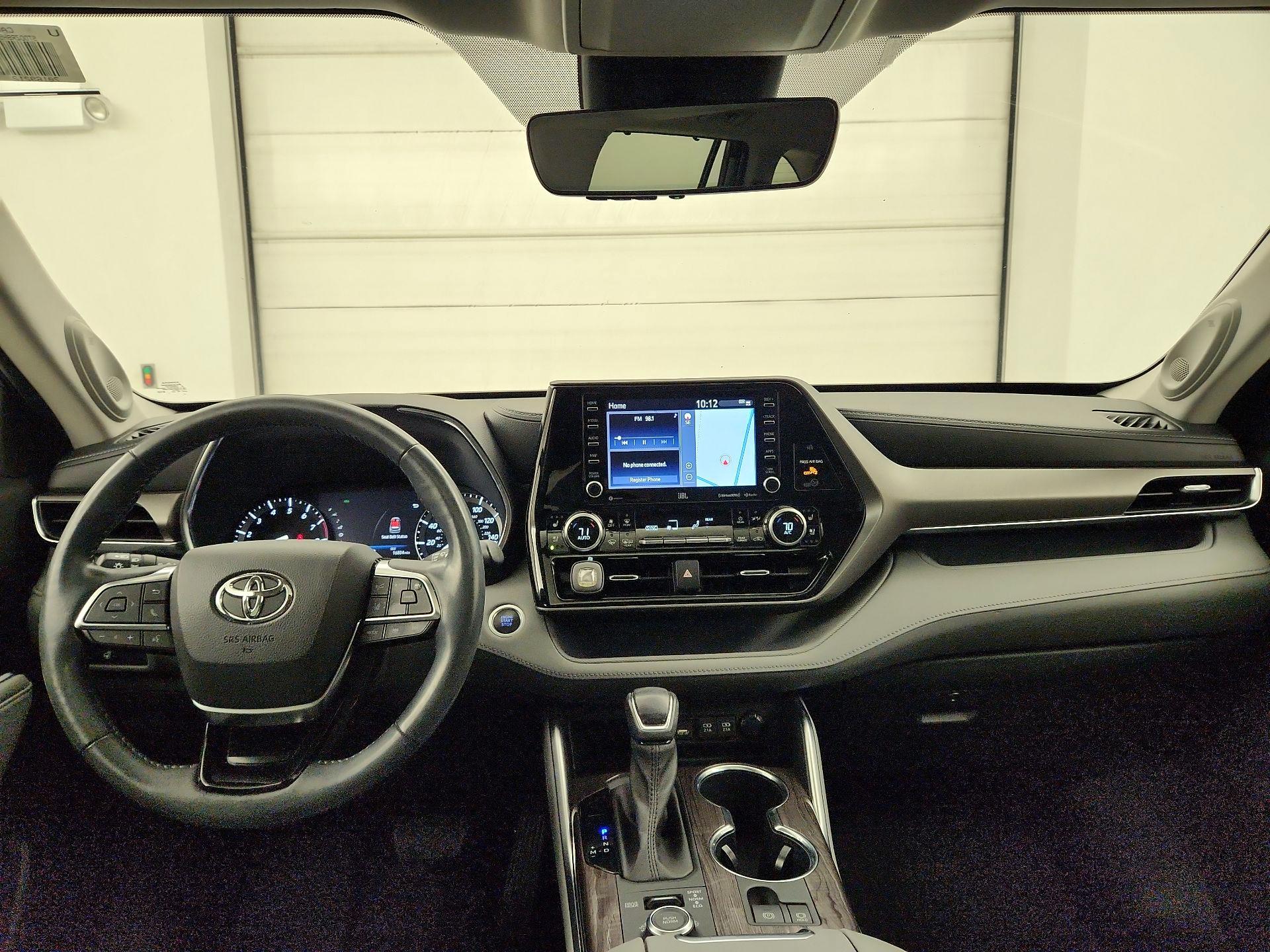 Thumbnail: 2021 Toyota Highlander - 9