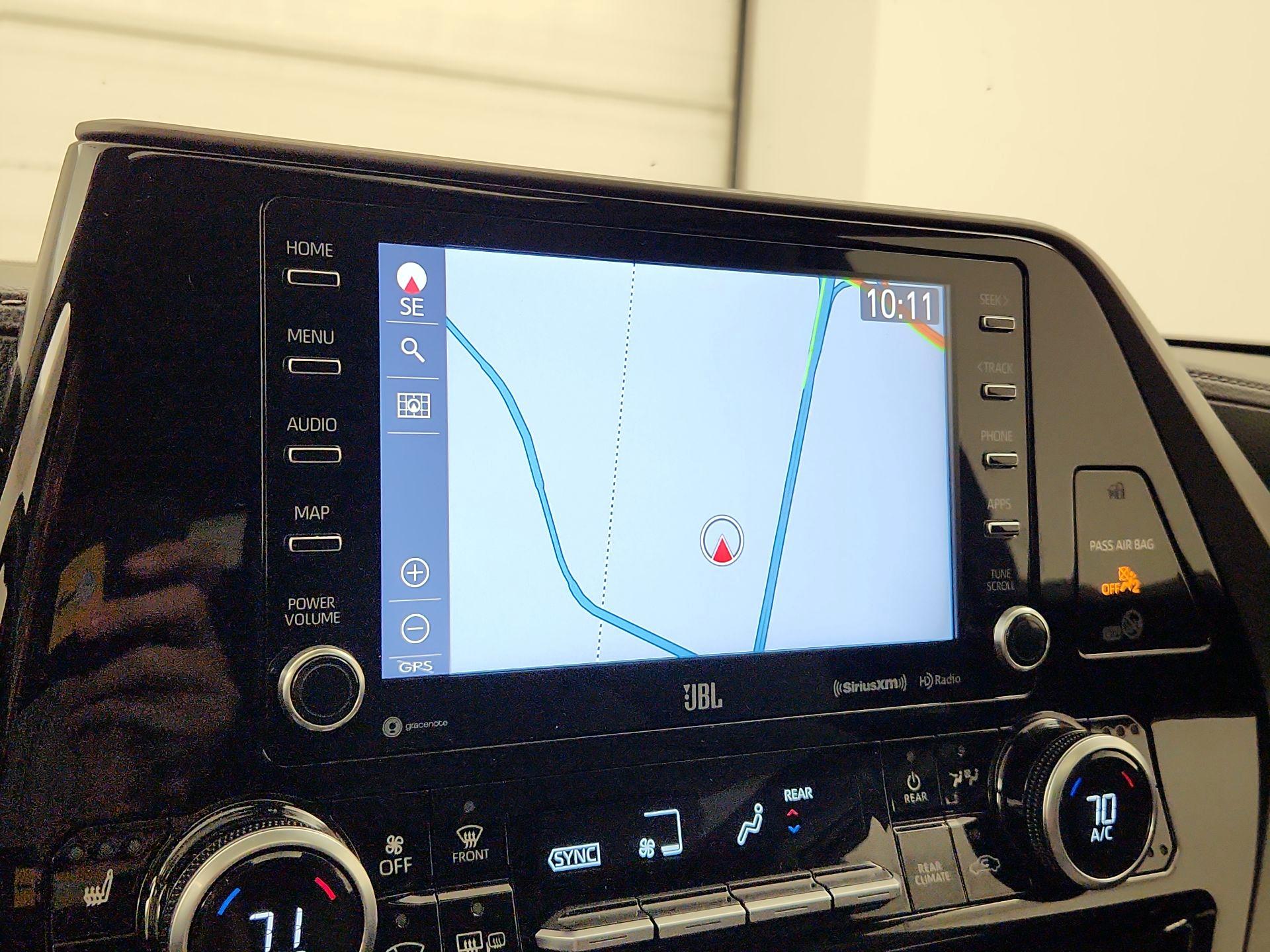 Thumbnail: 2021 Toyota Highlander - 14