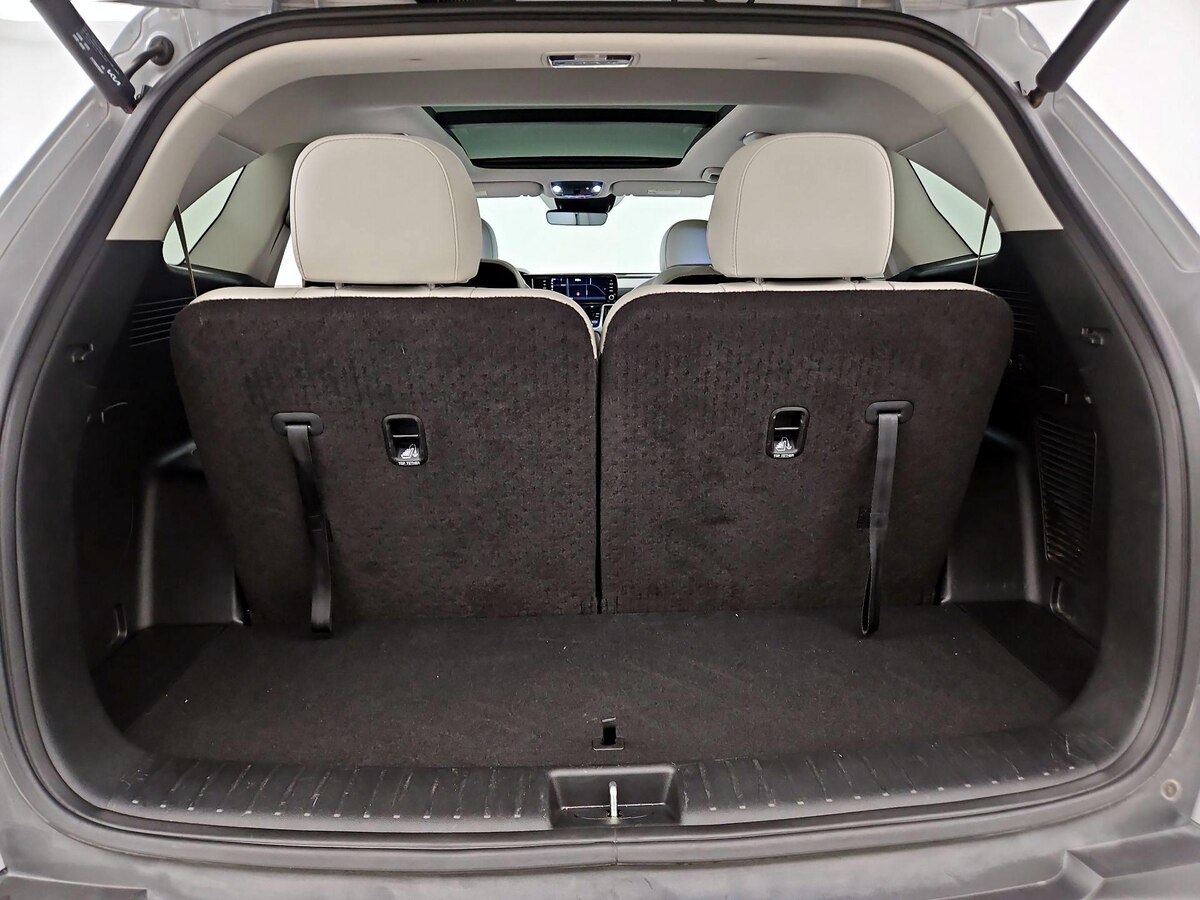 Trunk/Cargo (Seats Up)