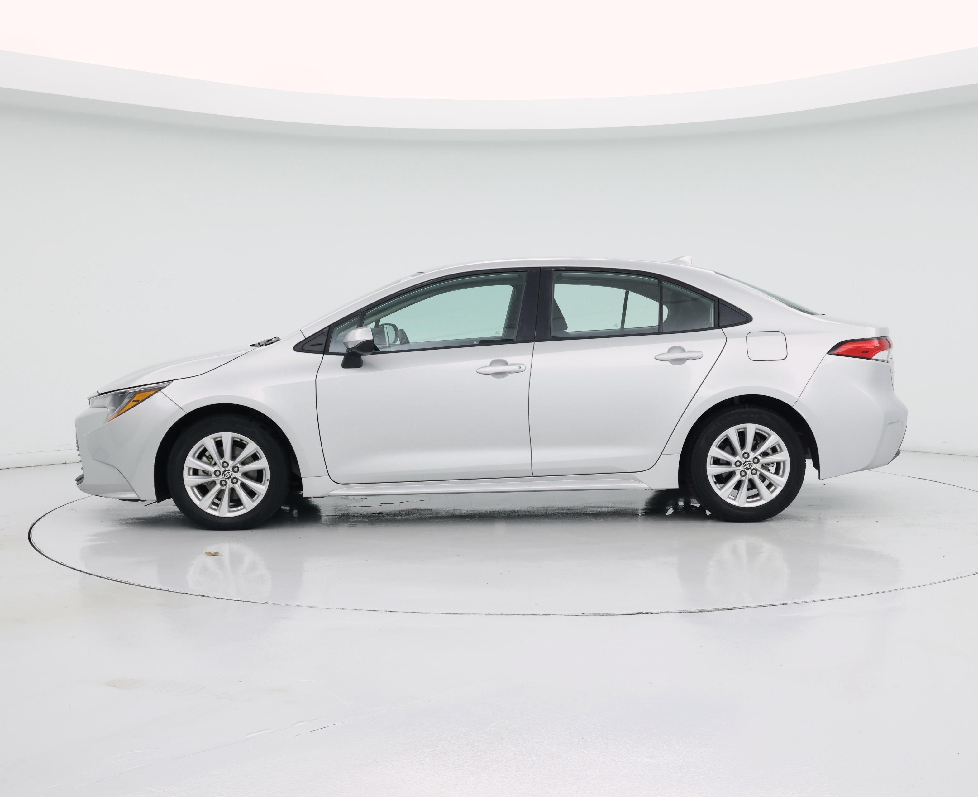 Thumbnail: 2024 Toyota Corolla - 3
