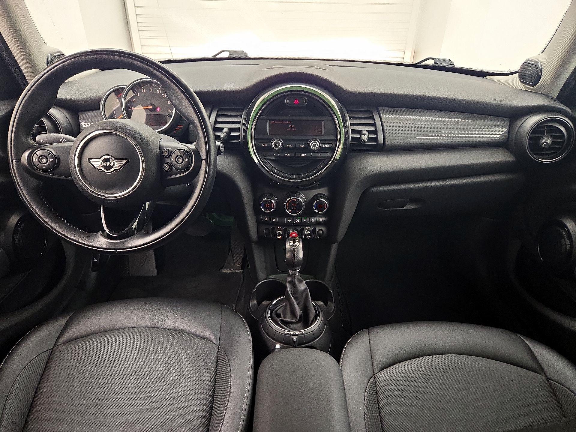 Thumbnail: 2015 MINI Cooper Hardtop - 9
