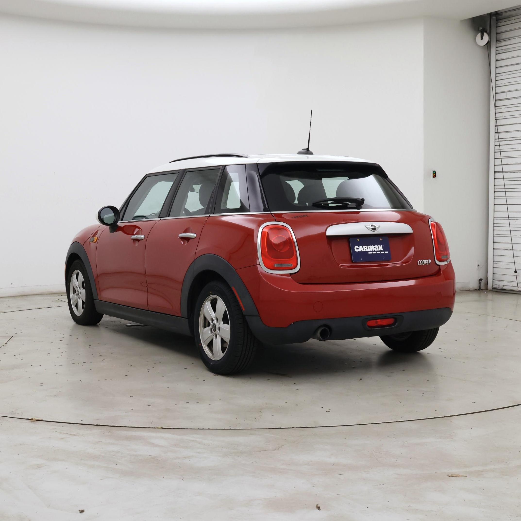 Thumbnail: 2015 MINI Cooper Hardtop - 2
