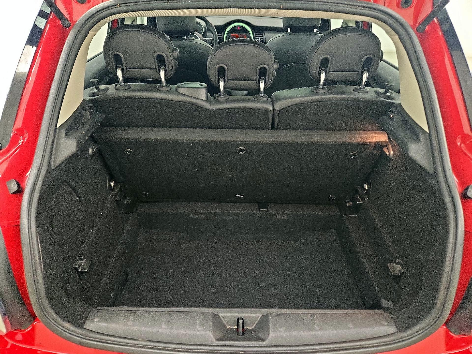 Thumbnail: 2015 MINI Cooper Hardtop - 20