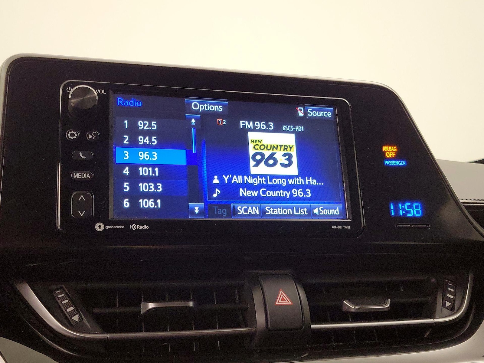 2018 Toyota C-HR XLE Premium - Photo 16