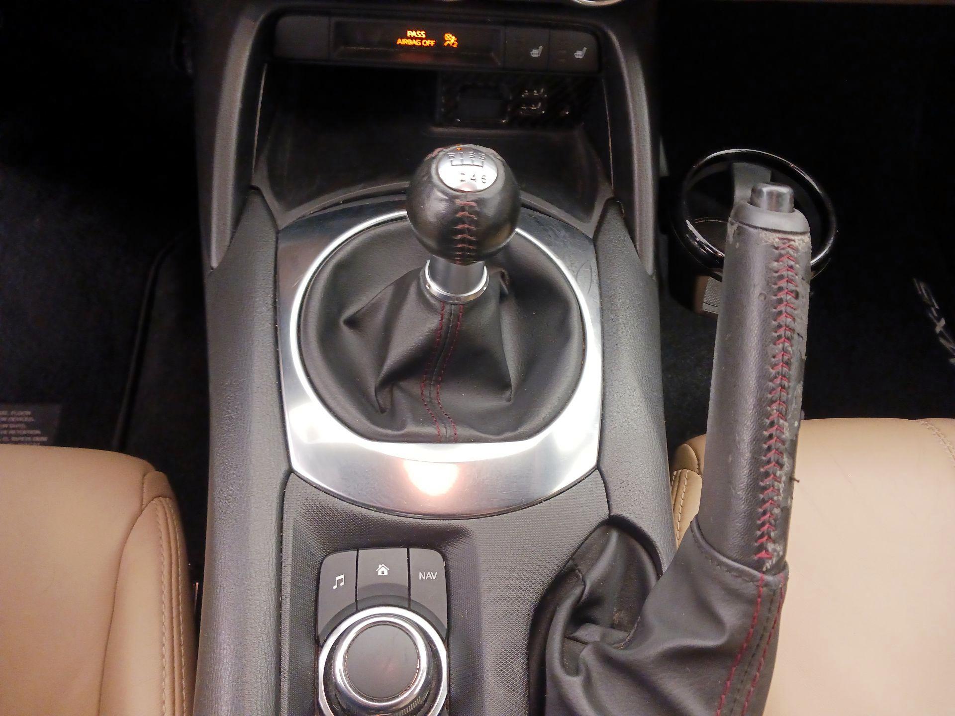 Thumbnail: 2016 Mazda MX-5 Miata - 17
