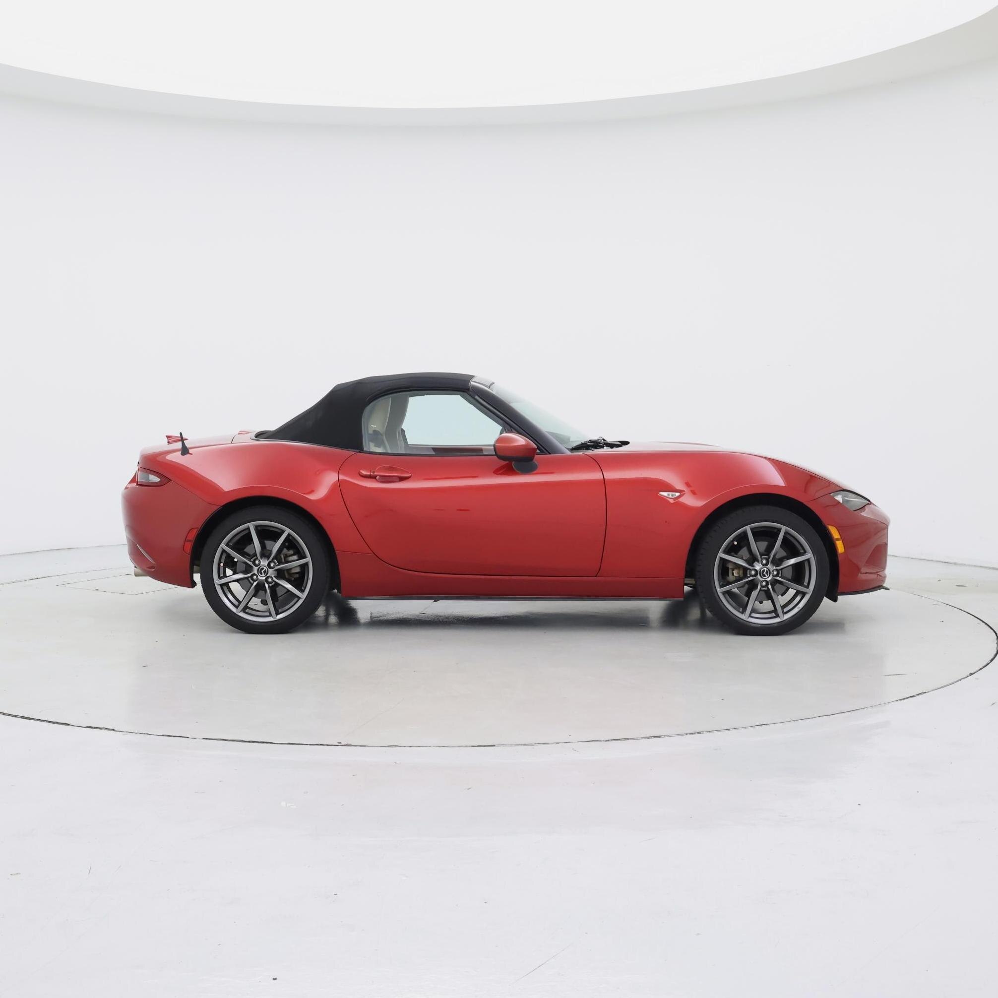 Thumbnail: 2016 Mazda MX-5 Miata - 7