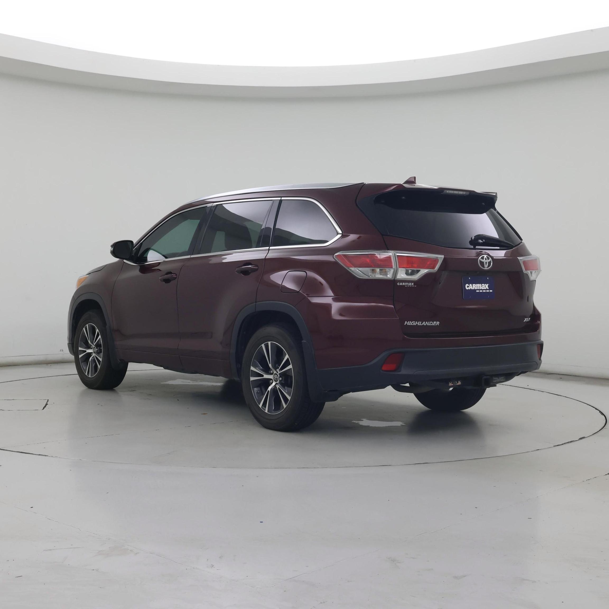 Thumbnail: 2016 Toyota Highlander - 2