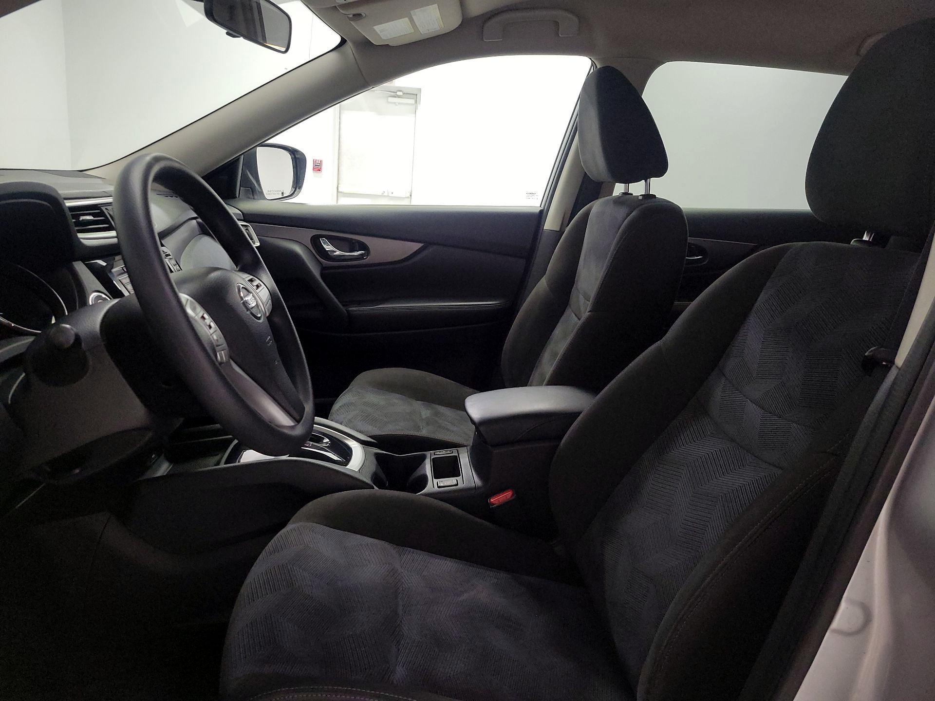 Thumbnail: 2015 Nissan Rogue - 11
