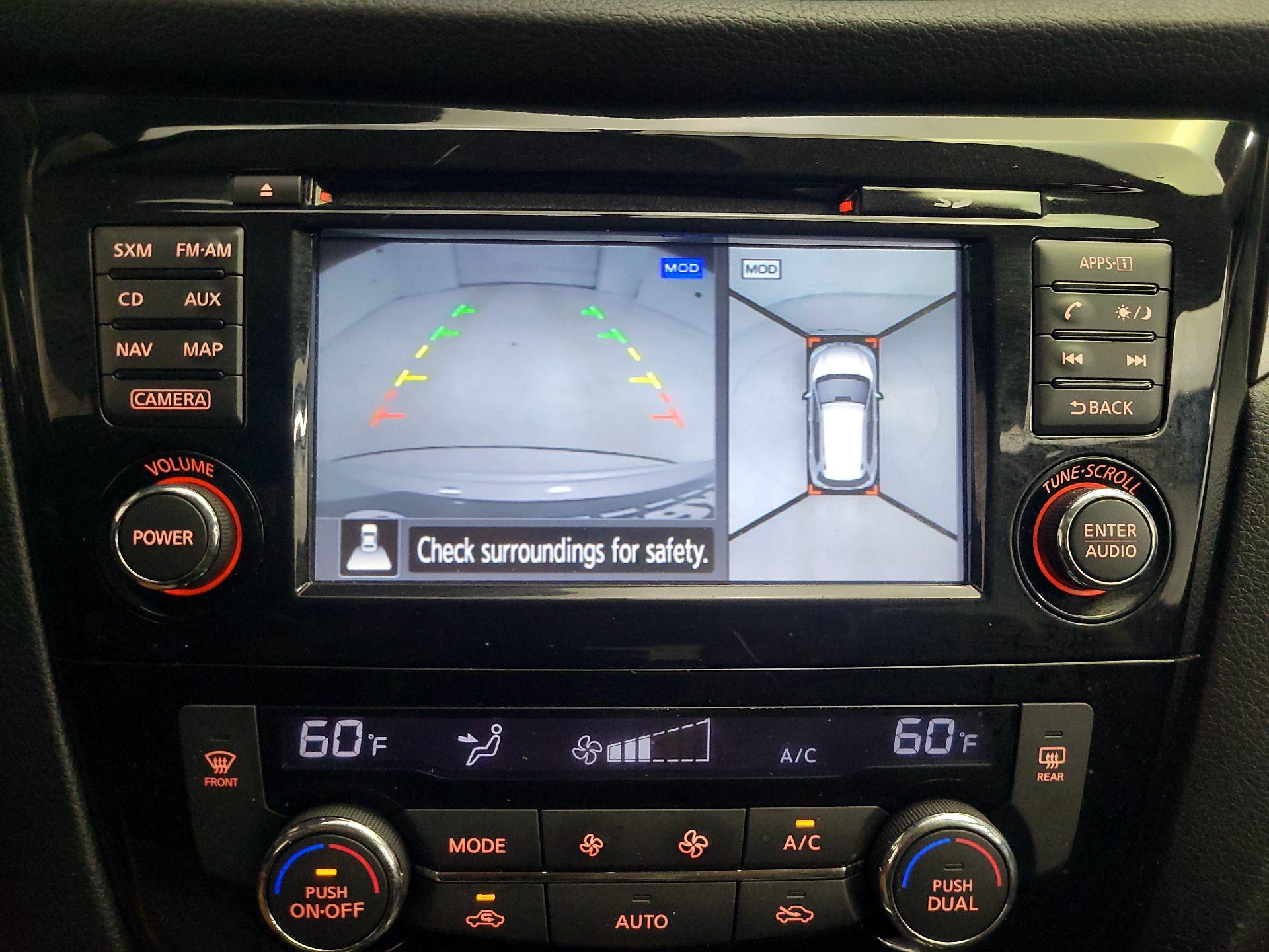 Thumbnail: 2015 Nissan Rogue - 15