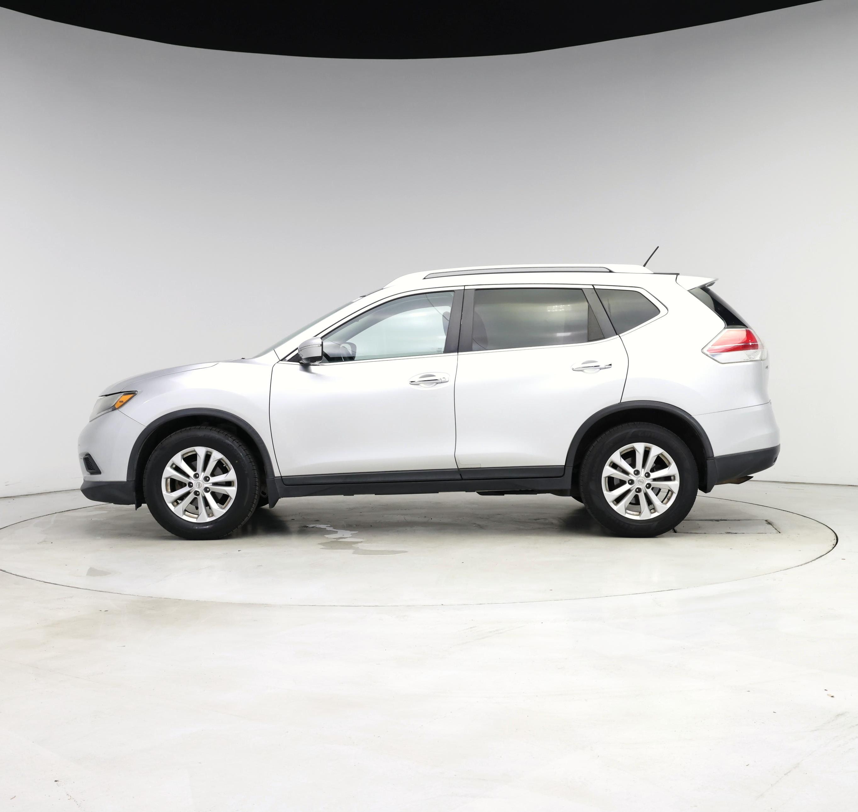 Thumbnail: 2015 Nissan Rogue - 3