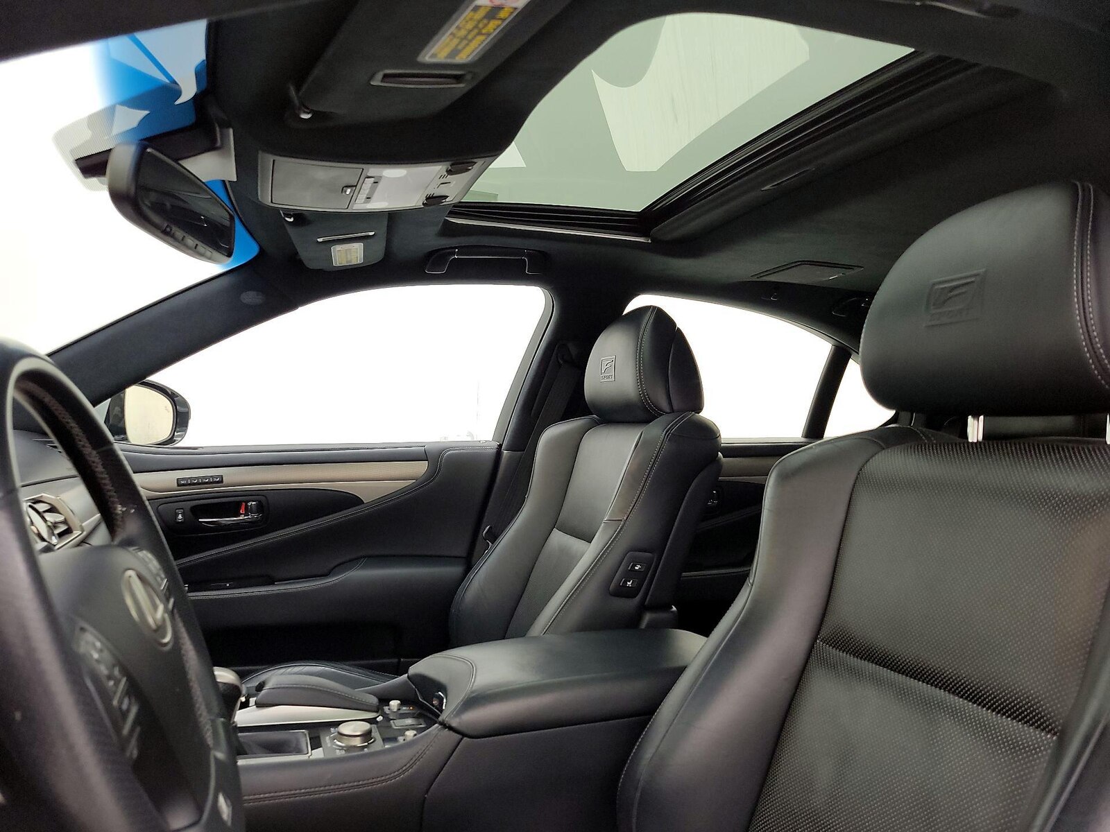 Sunroof(s) & Overhead Airbags