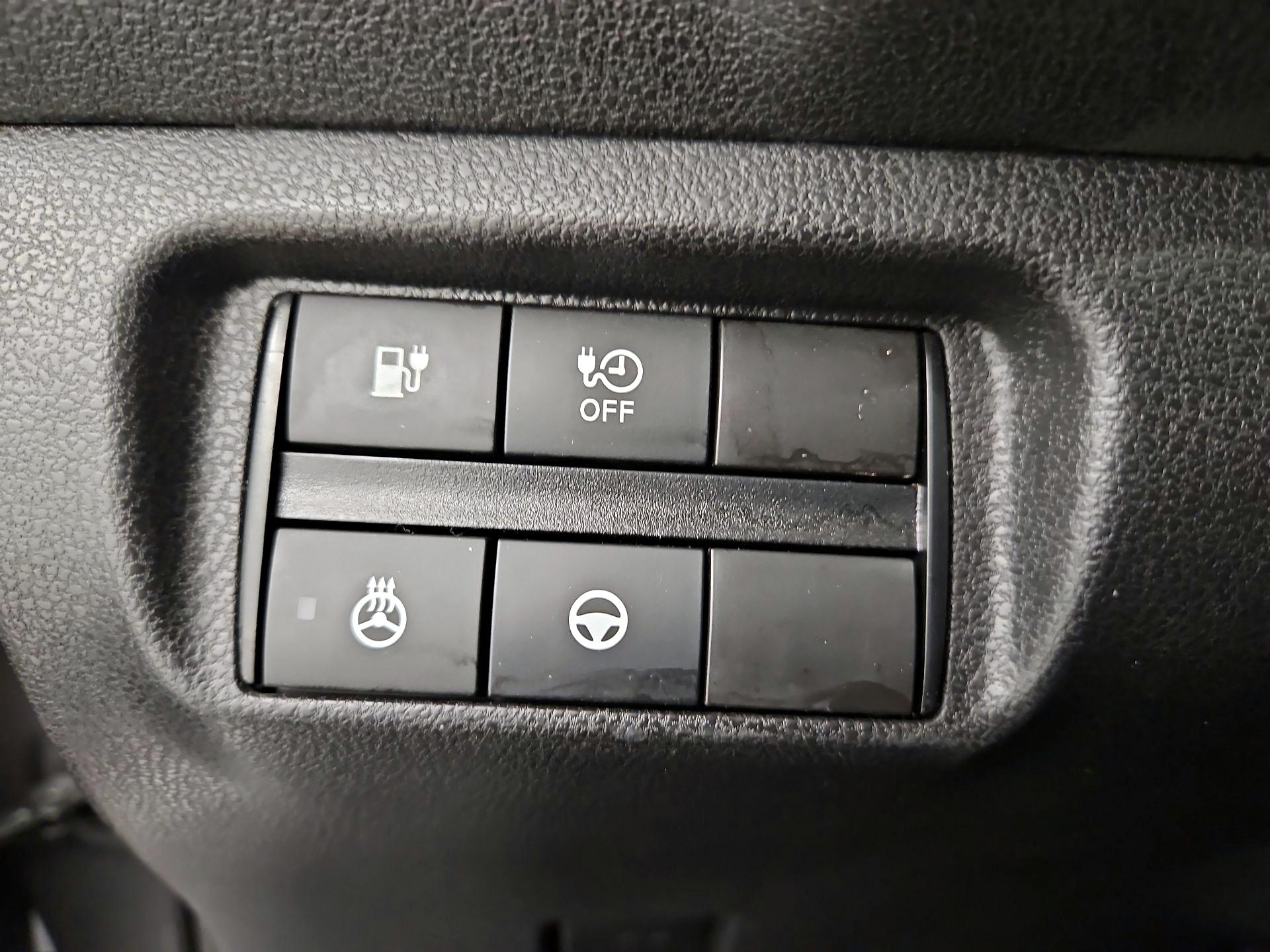 Thumbnail: 2019 Nissan Leaf - 13
