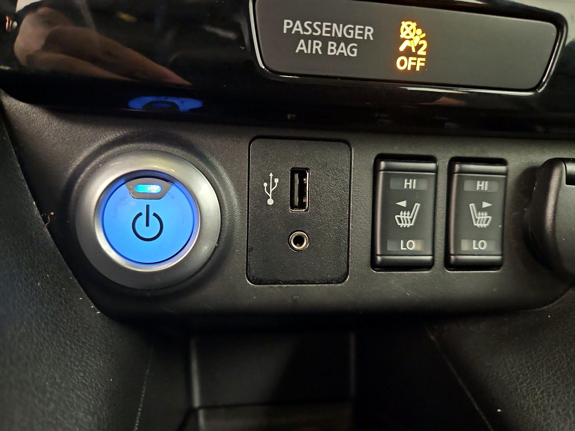 Thumbnail: 2019 Nissan Leaf - 19