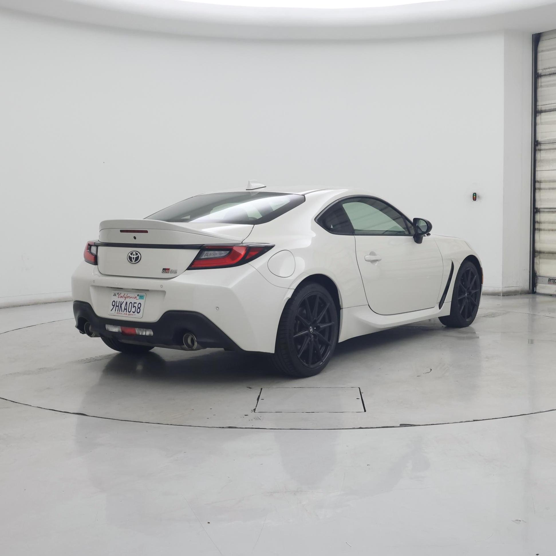 Thumbnail: 2023 Toyota GR86 - 8