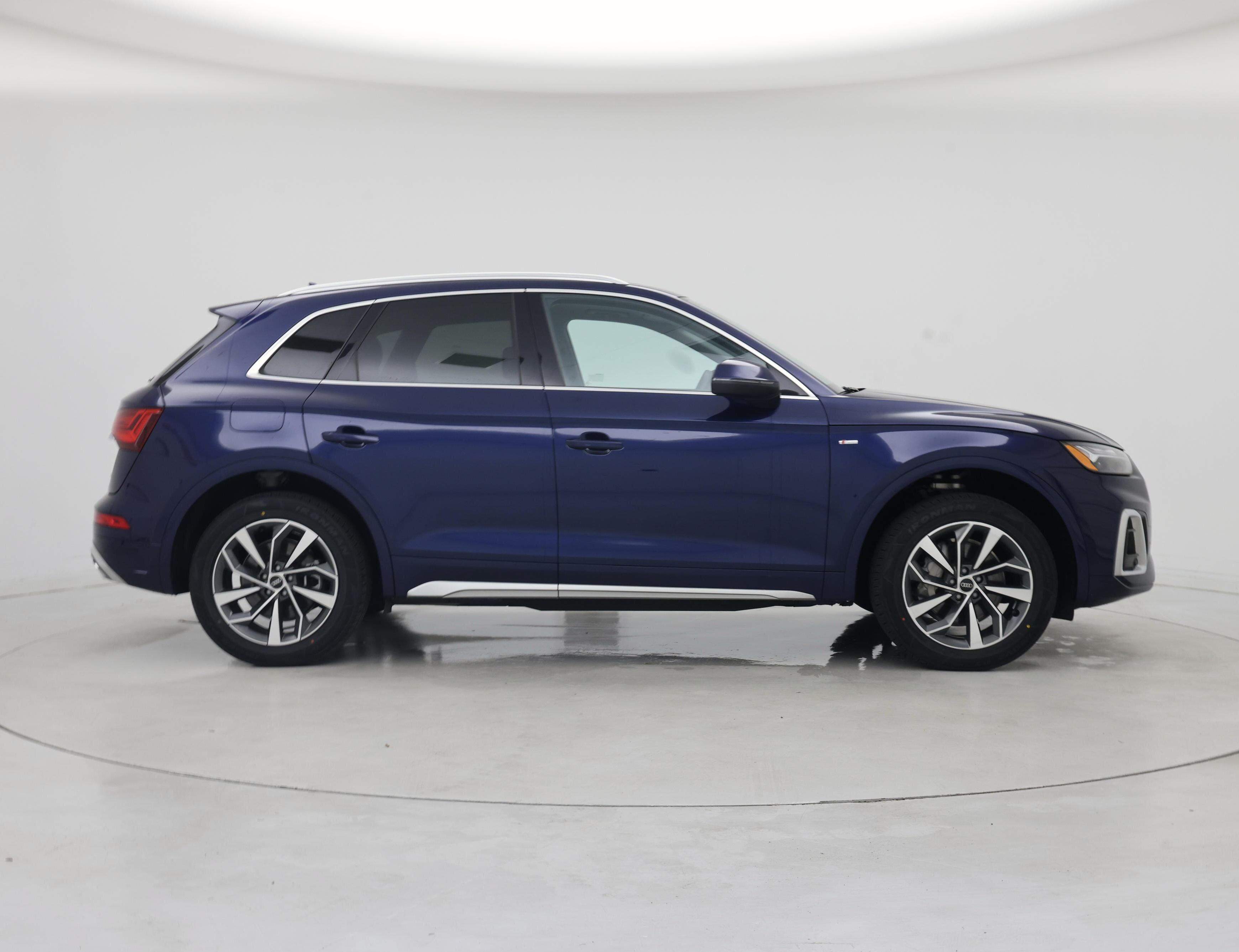 Thumbnail: 2023 Audi Q5 - 7