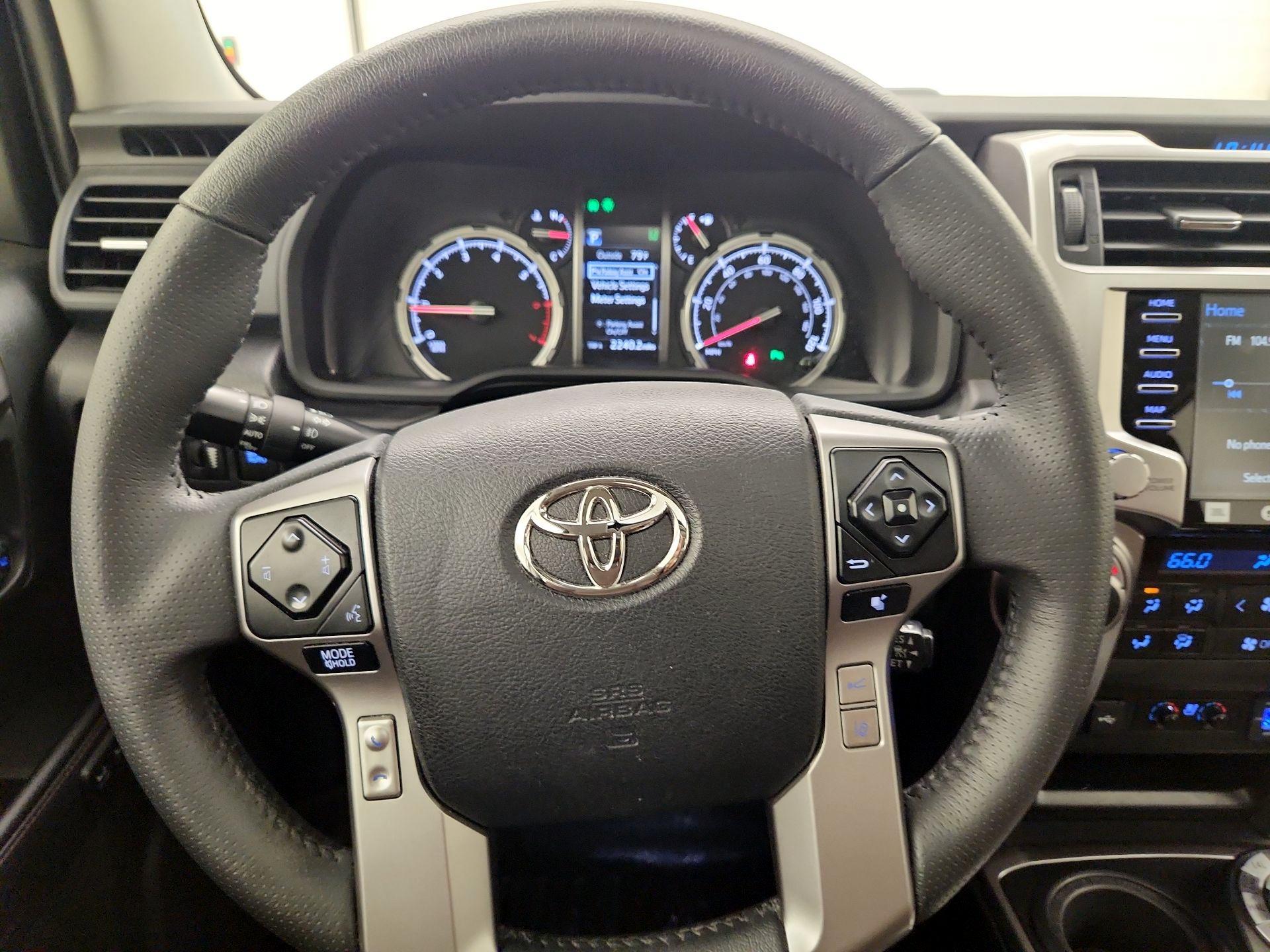 Thumbnail: 2022 Toyota 4Runner - 10