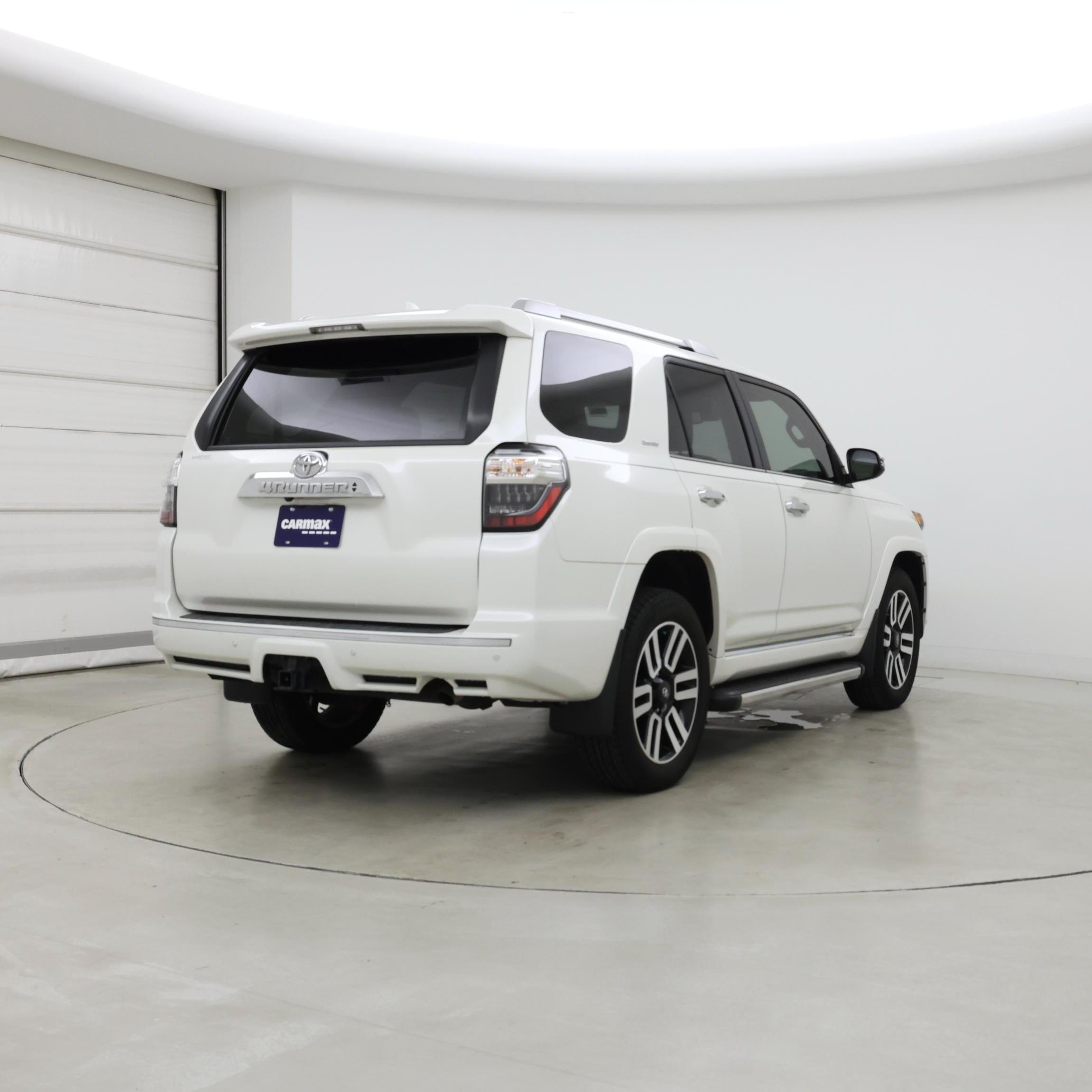 Thumbnail: 2022 Toyota 4Runner - 8