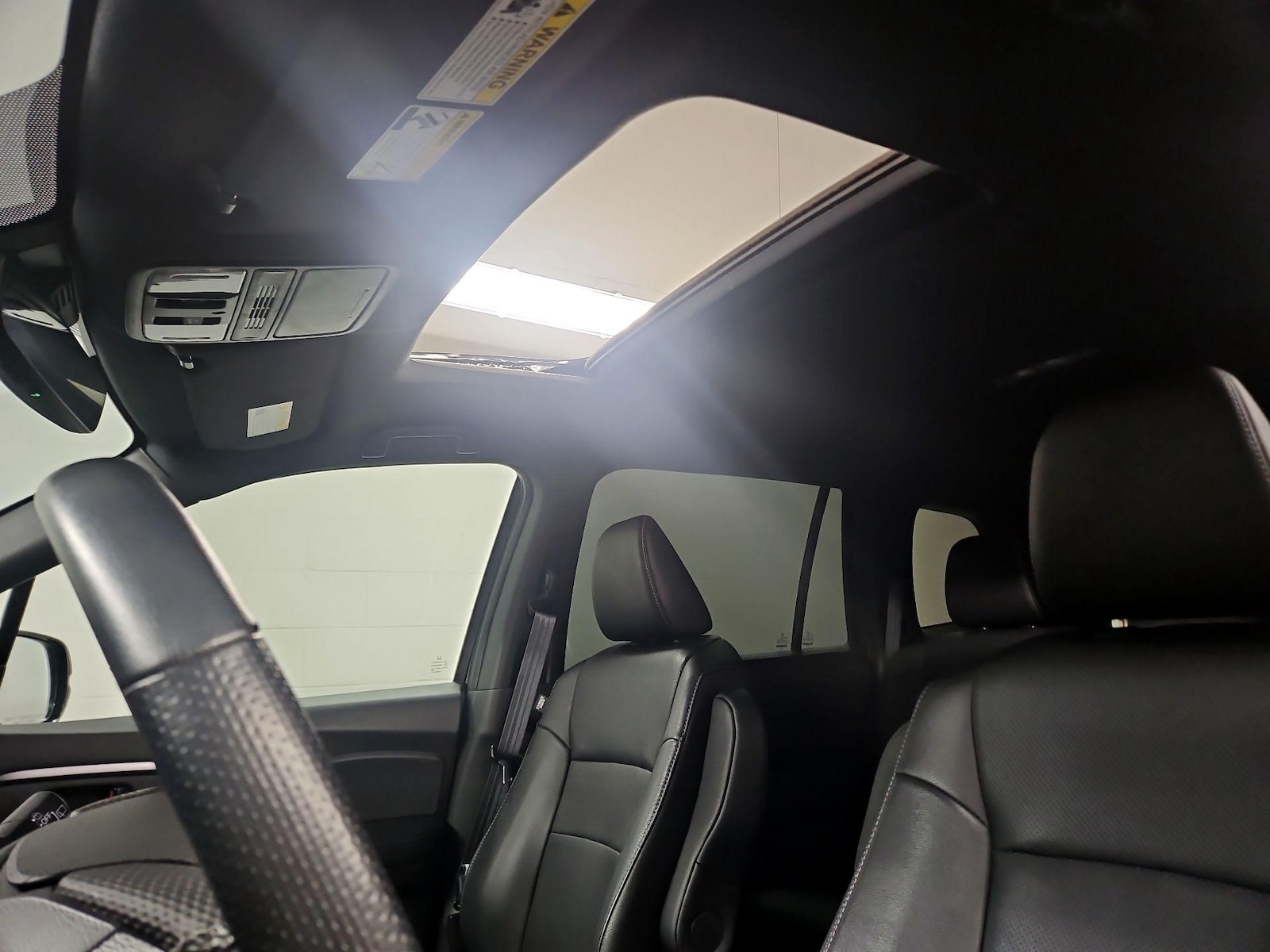 Sunroof(s) & Overhead Airbags