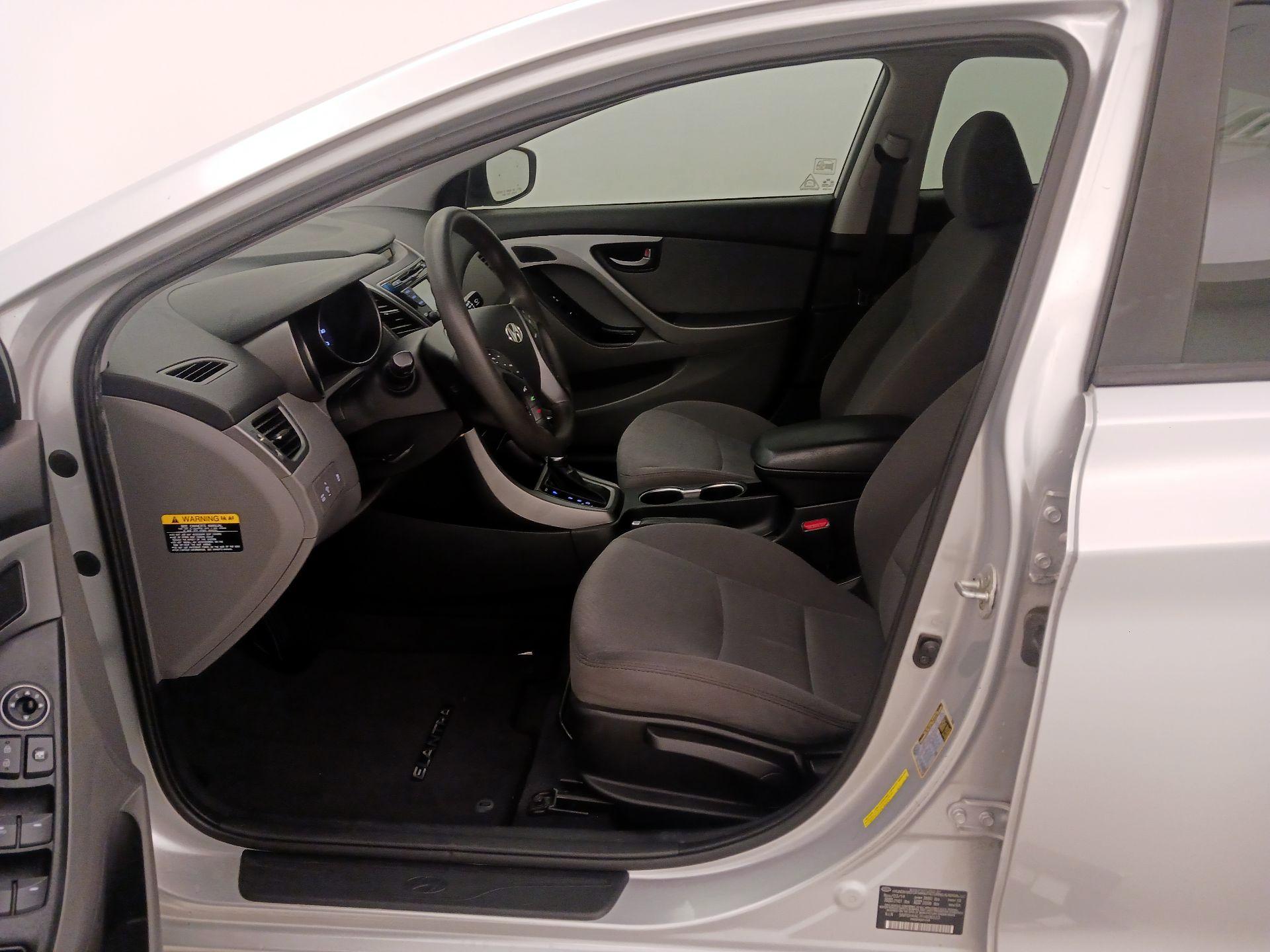 Thumbnail: 2015 Hyundai Elantra - 11