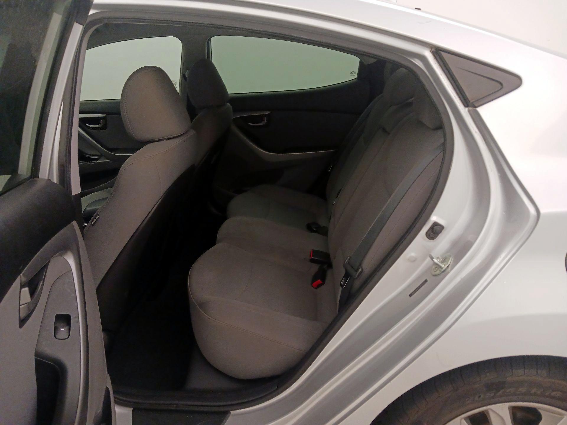 Thumbnail: 2015 Hyundai Elantra - 19