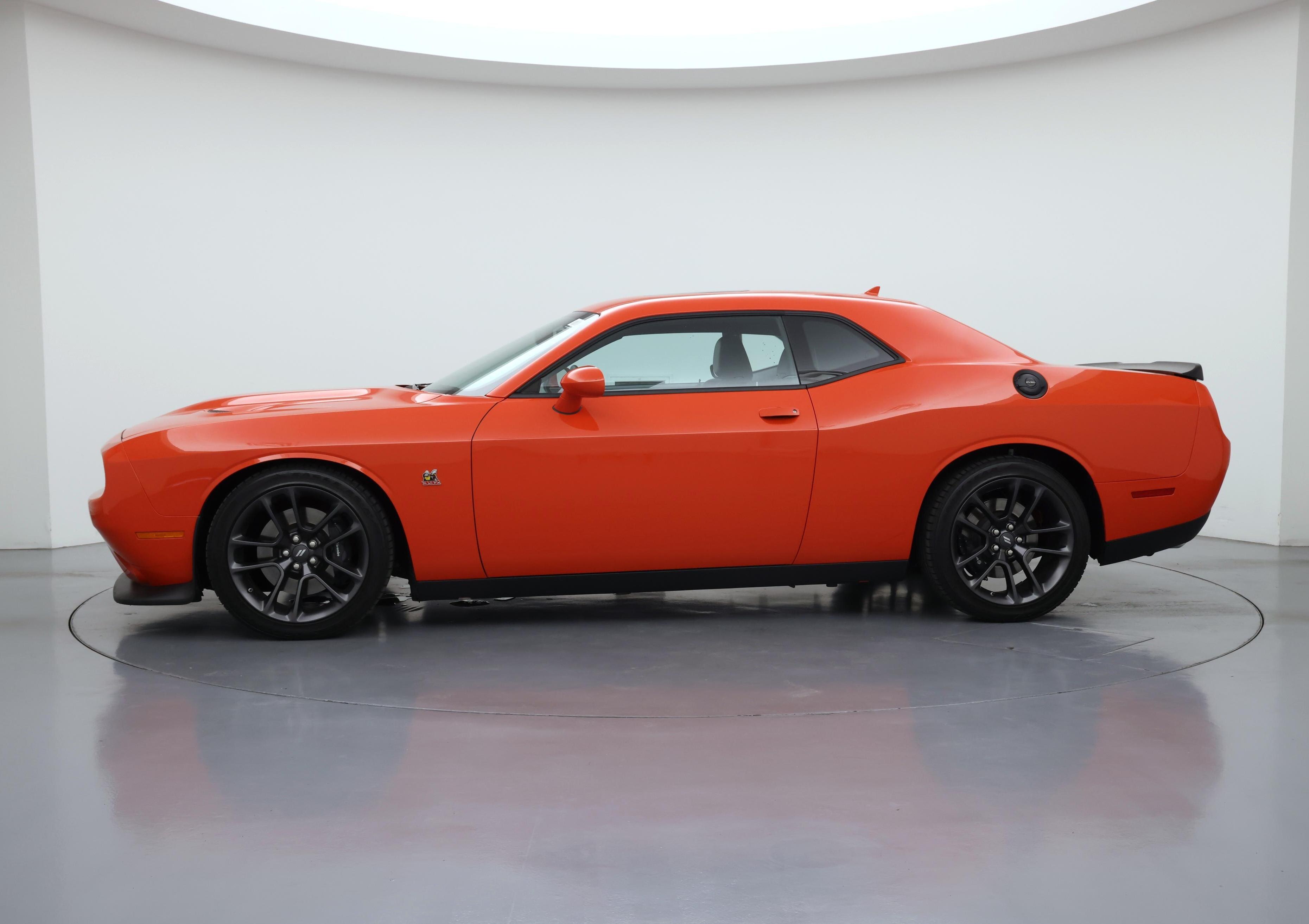 Thumbnail: 2022 Dodge Challenger - 3