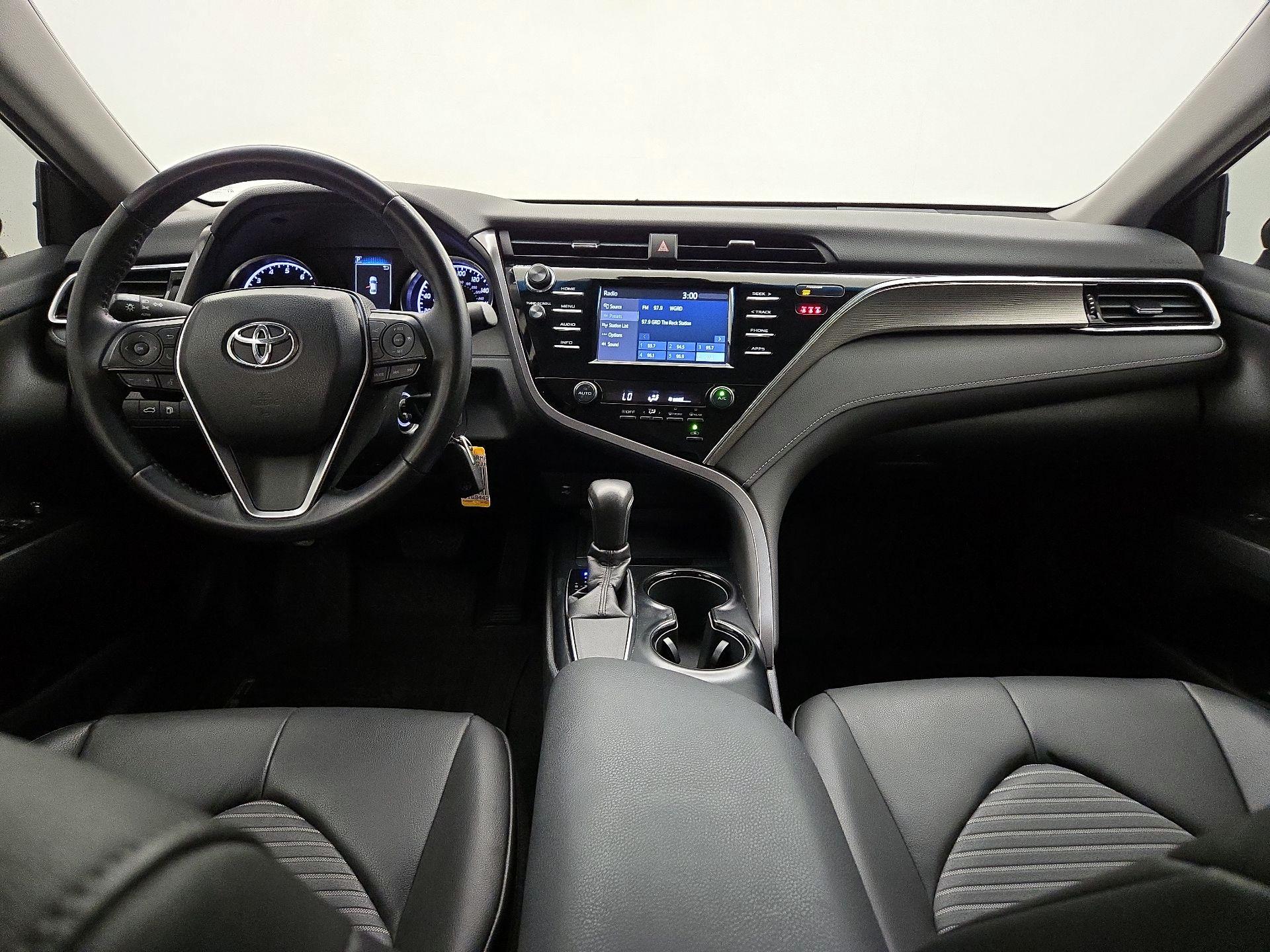 Thumbnail: 2018 Toyota Camry - 9