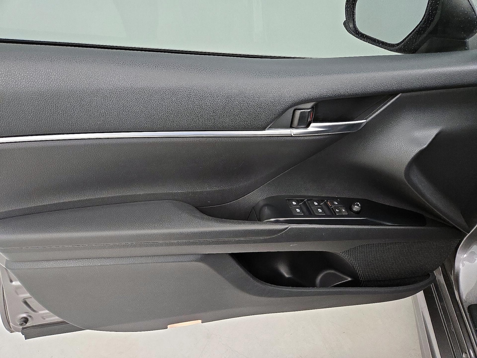 2018 Toyota Camry SE - Photo 13