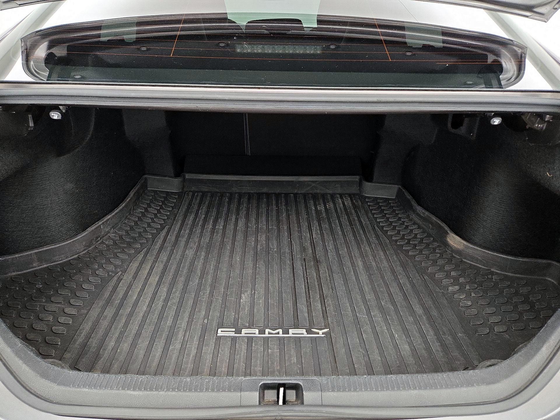 Thumbnail: 2018 Toyota Camry - 20