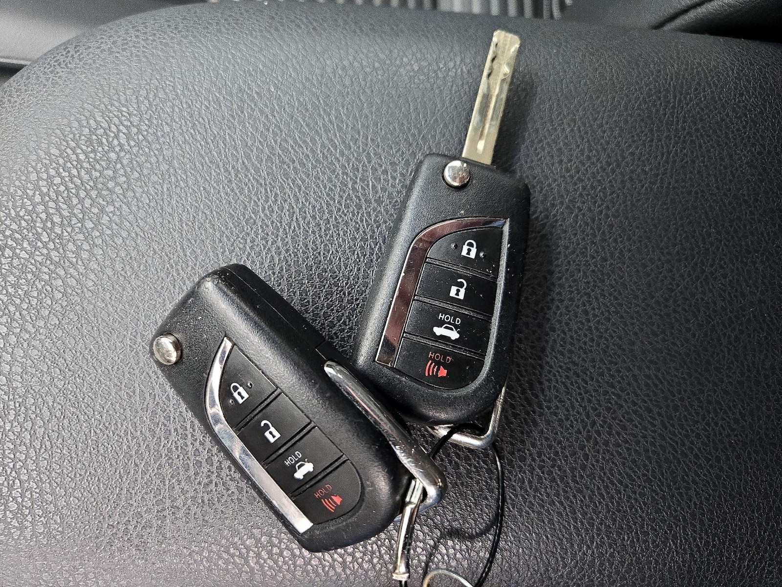 2018 Toyota Camry SE - Photo 23