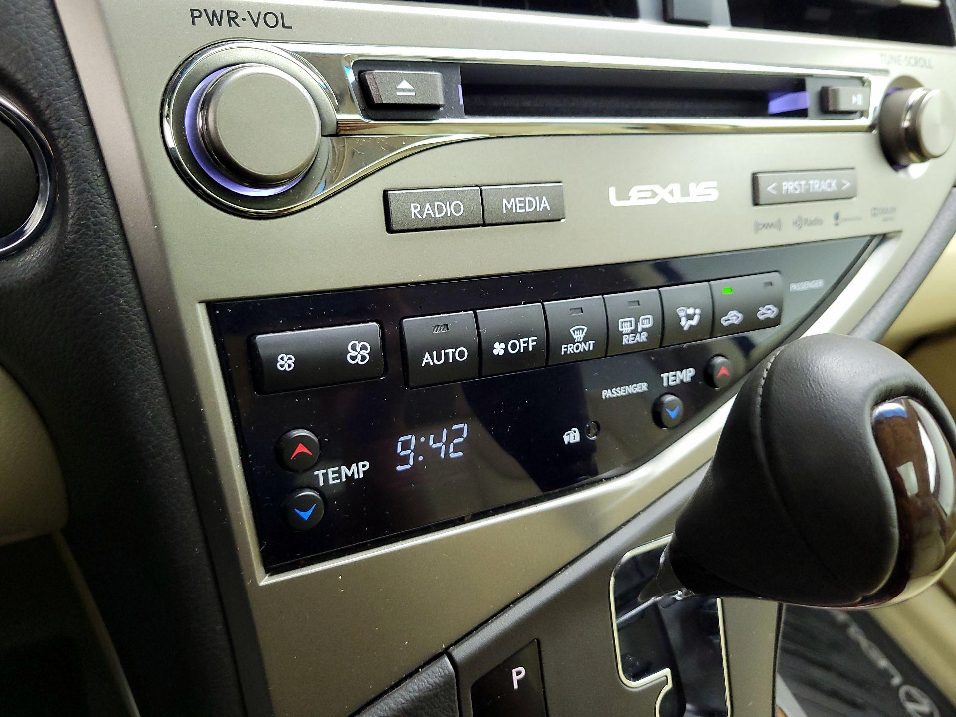 Thumbnail: 2015 Lexus RX - 15
