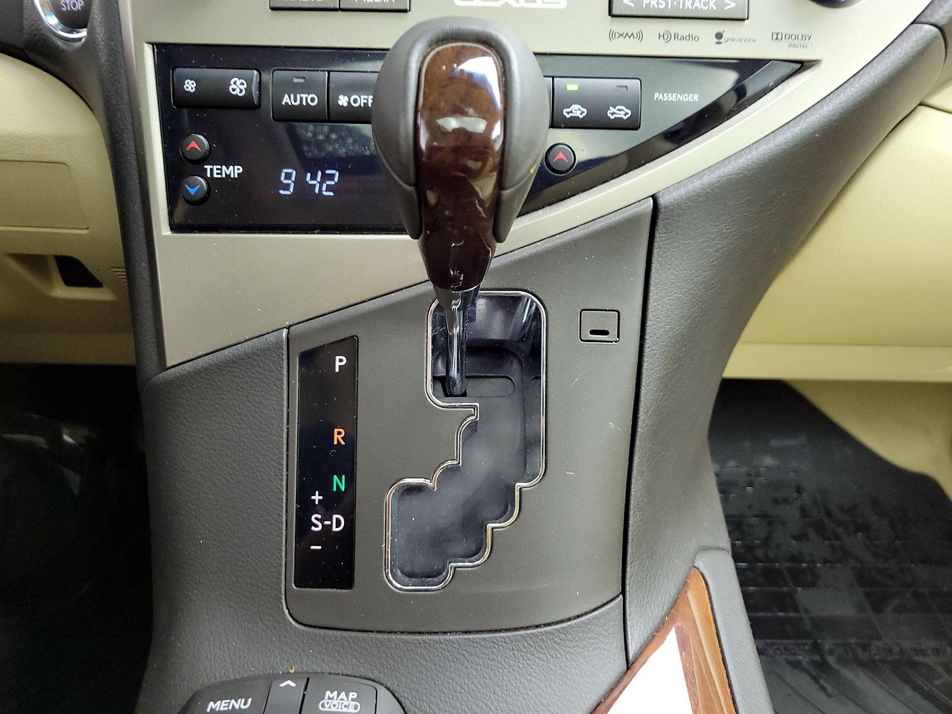 Thumbnail: 2015 Lexus RX - 16
