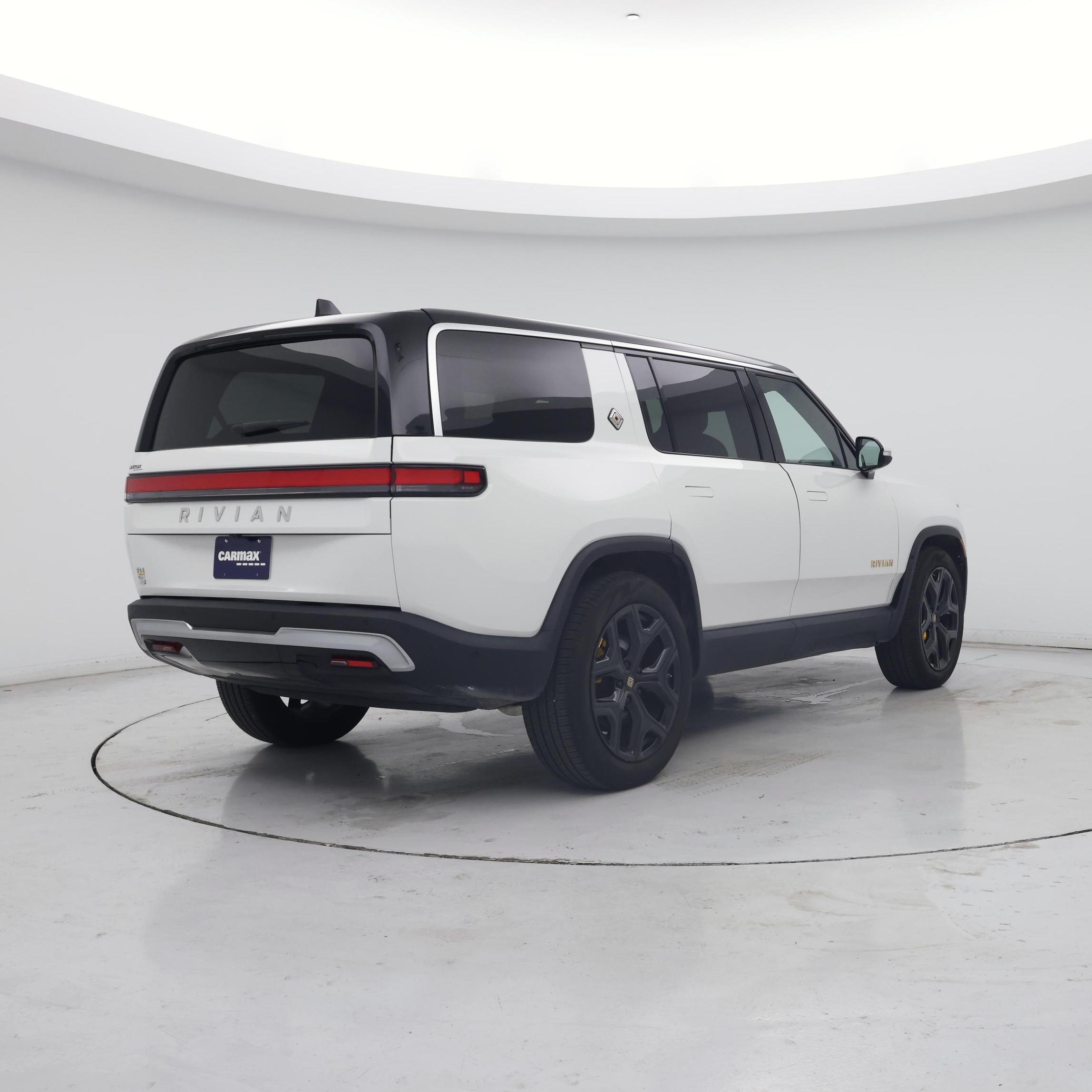 Thumbnail: 2022 Rivian R1S - 8