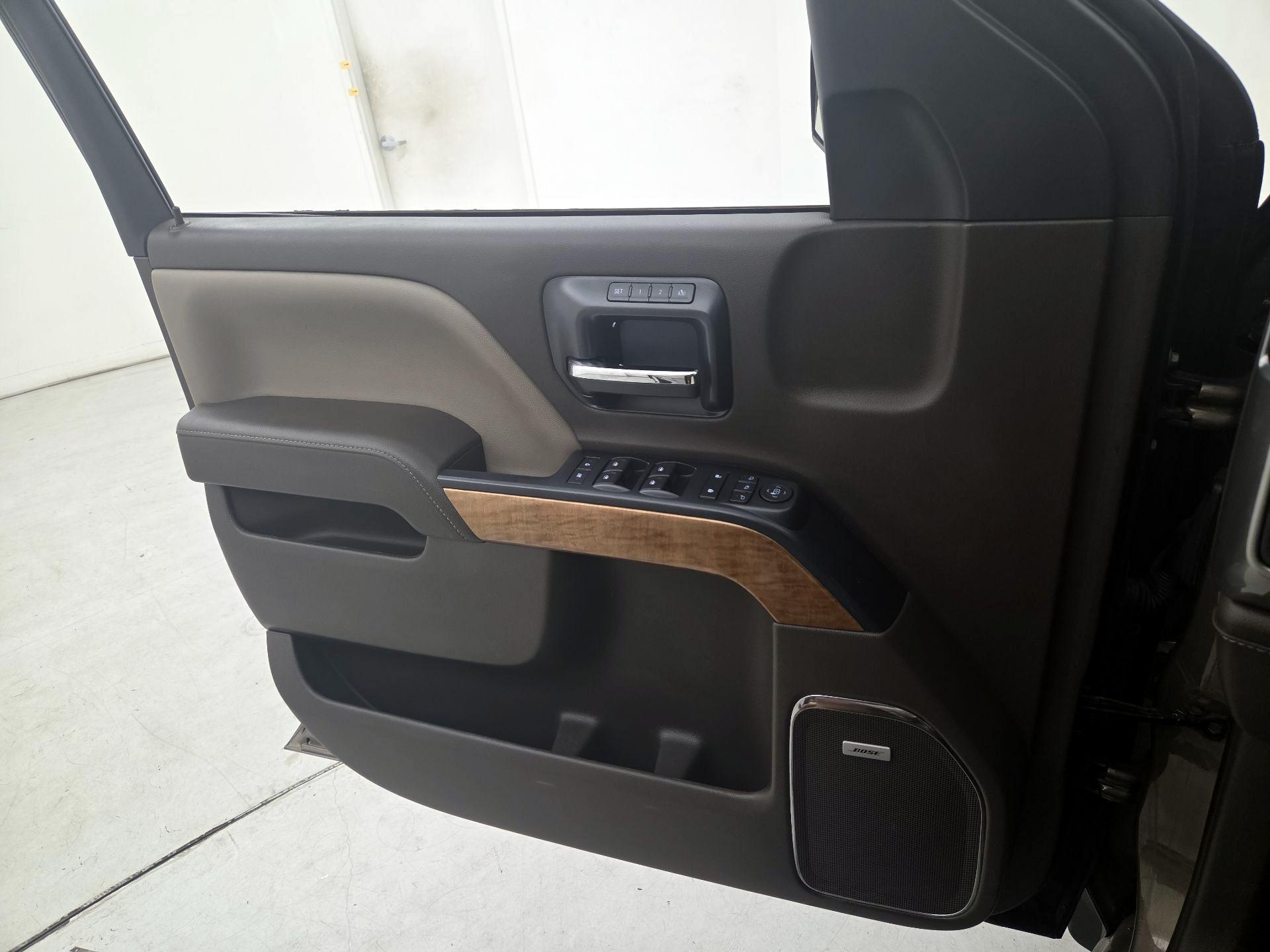 Thumbnail: 2015 Chevrolet Silverado 1500 - 12